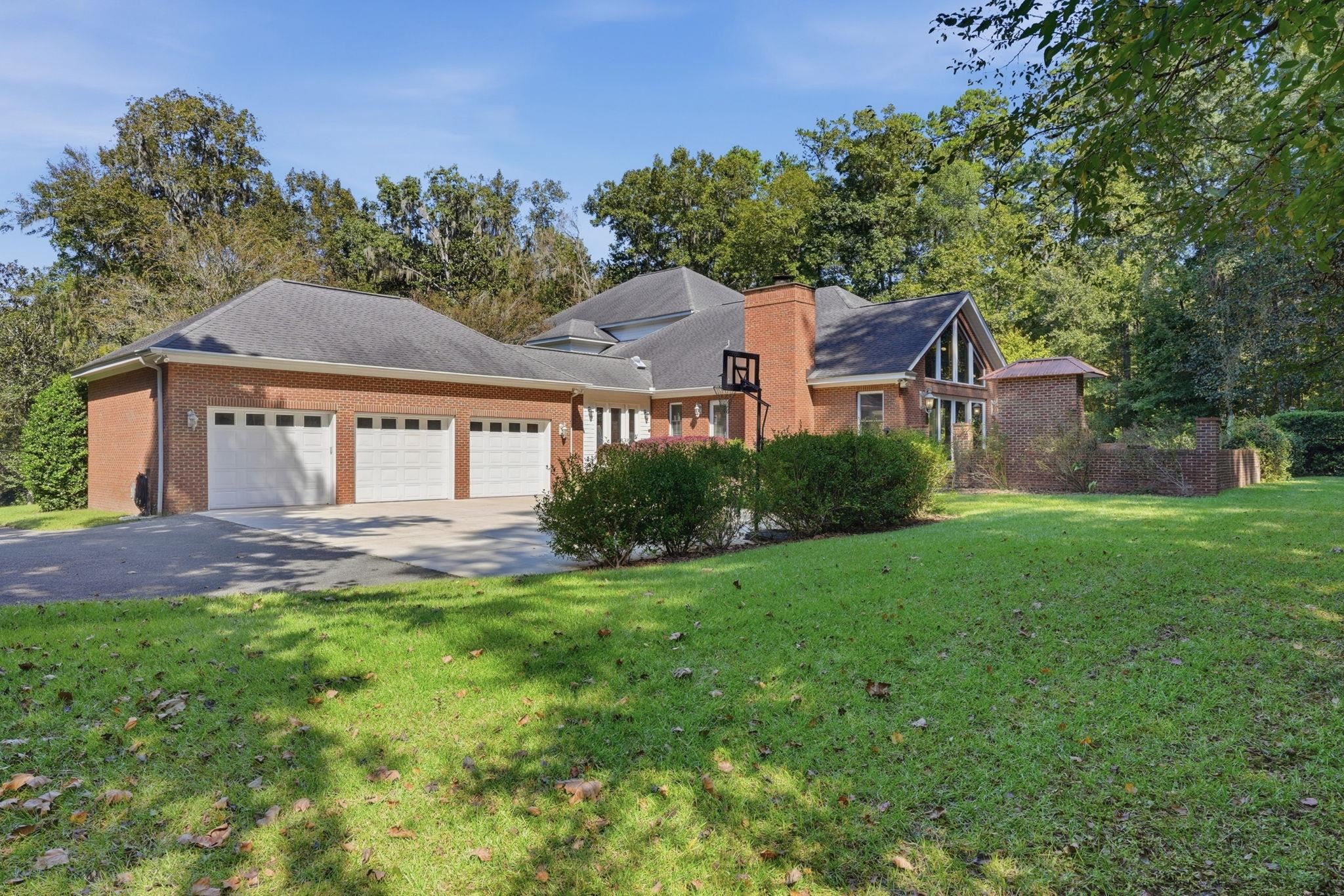 117 MEADOW WOOD Court