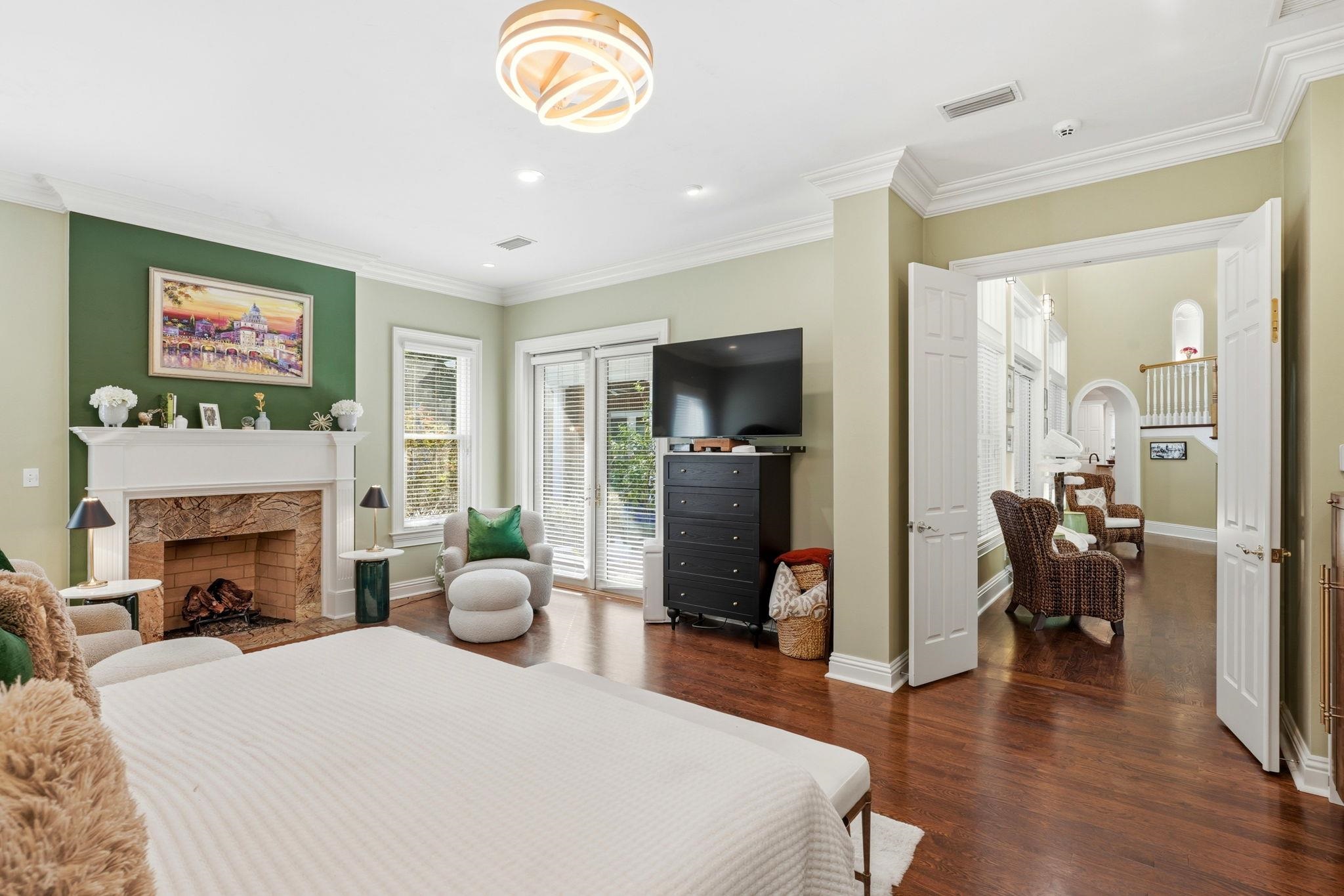 117 MEADOW WOOD Court