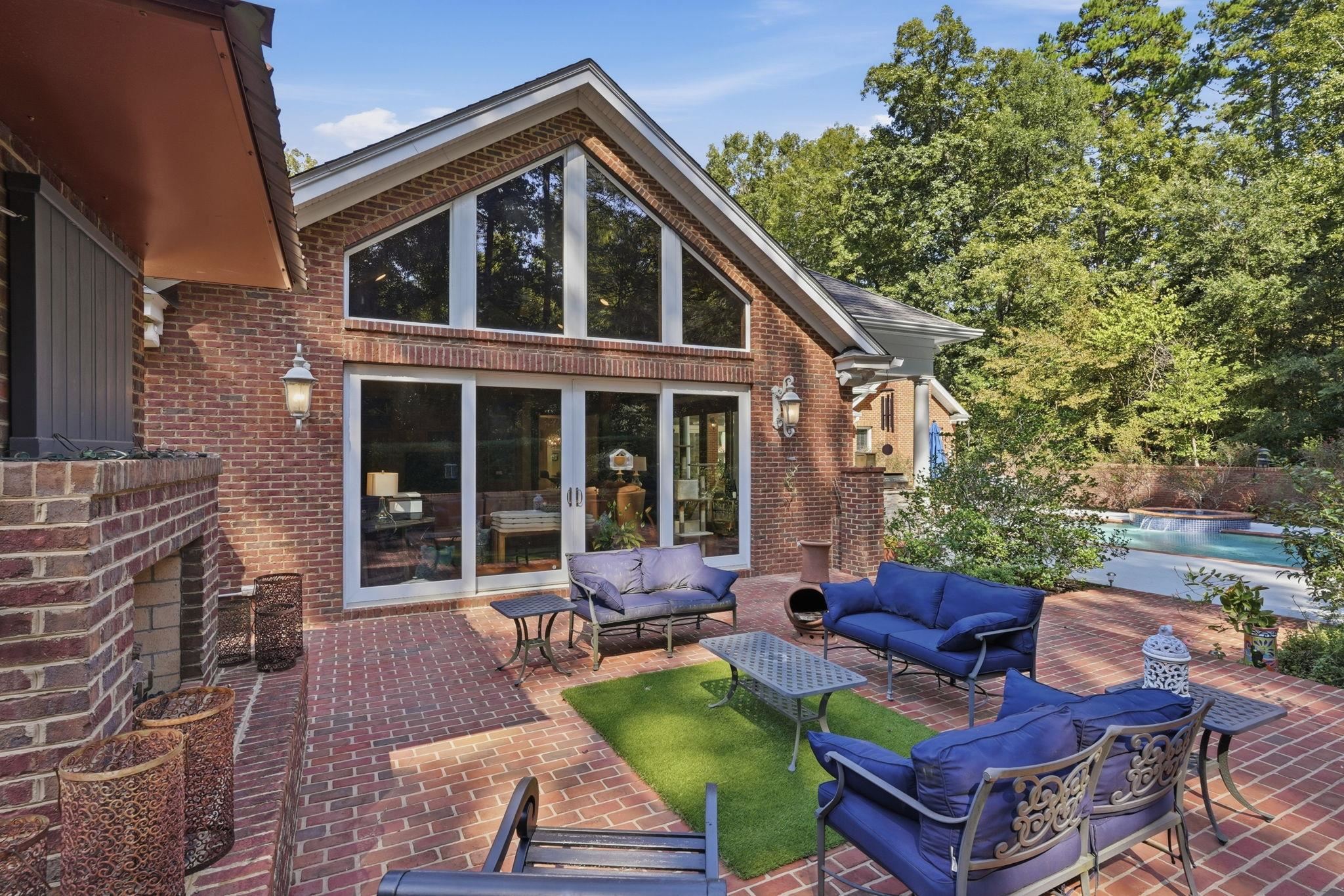 117 MEADOW WOOD Court