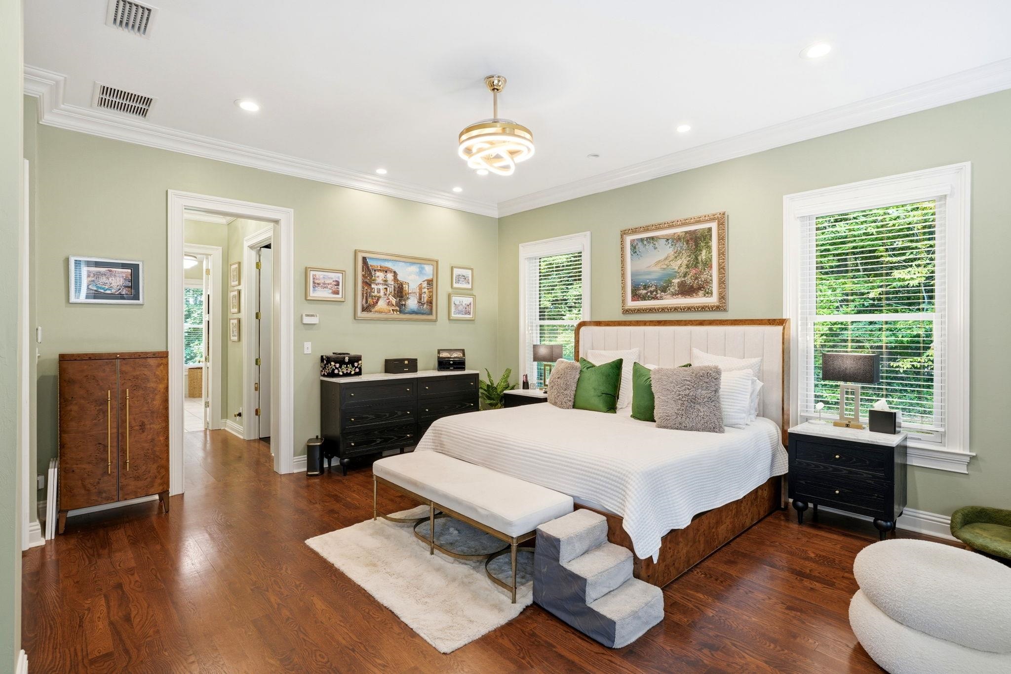 117 MEADOW WOOD Court