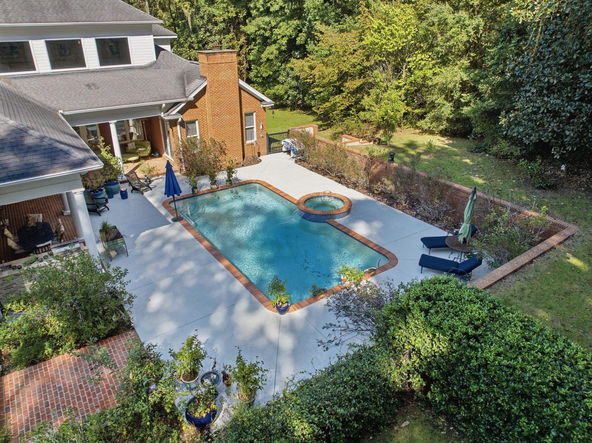 117 MEADOW WOOD Court