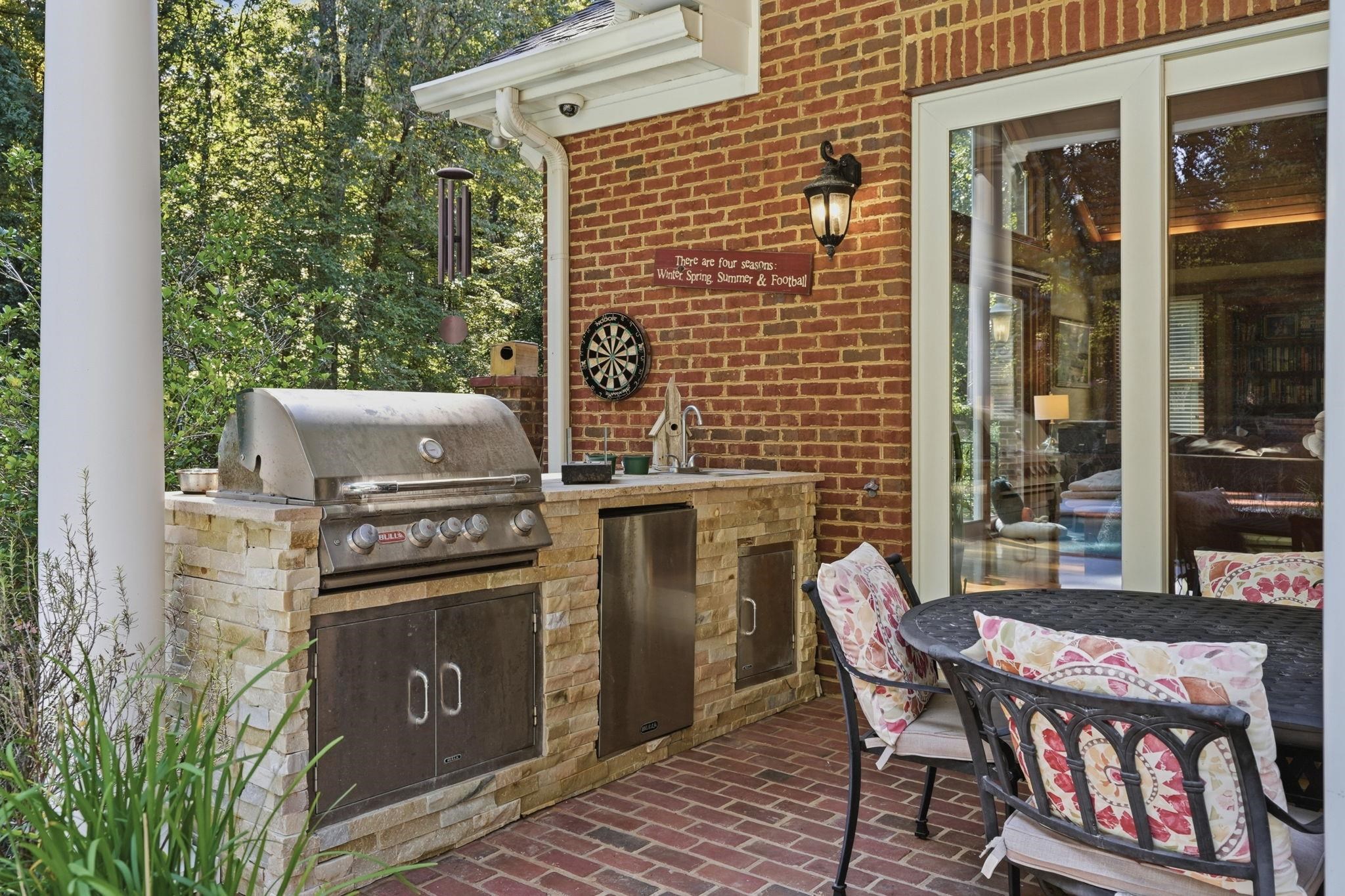 117 MEADOW WOOD Court