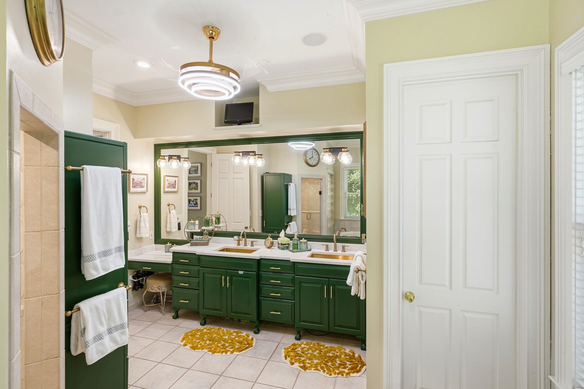 117 MEADOW WOOD Court