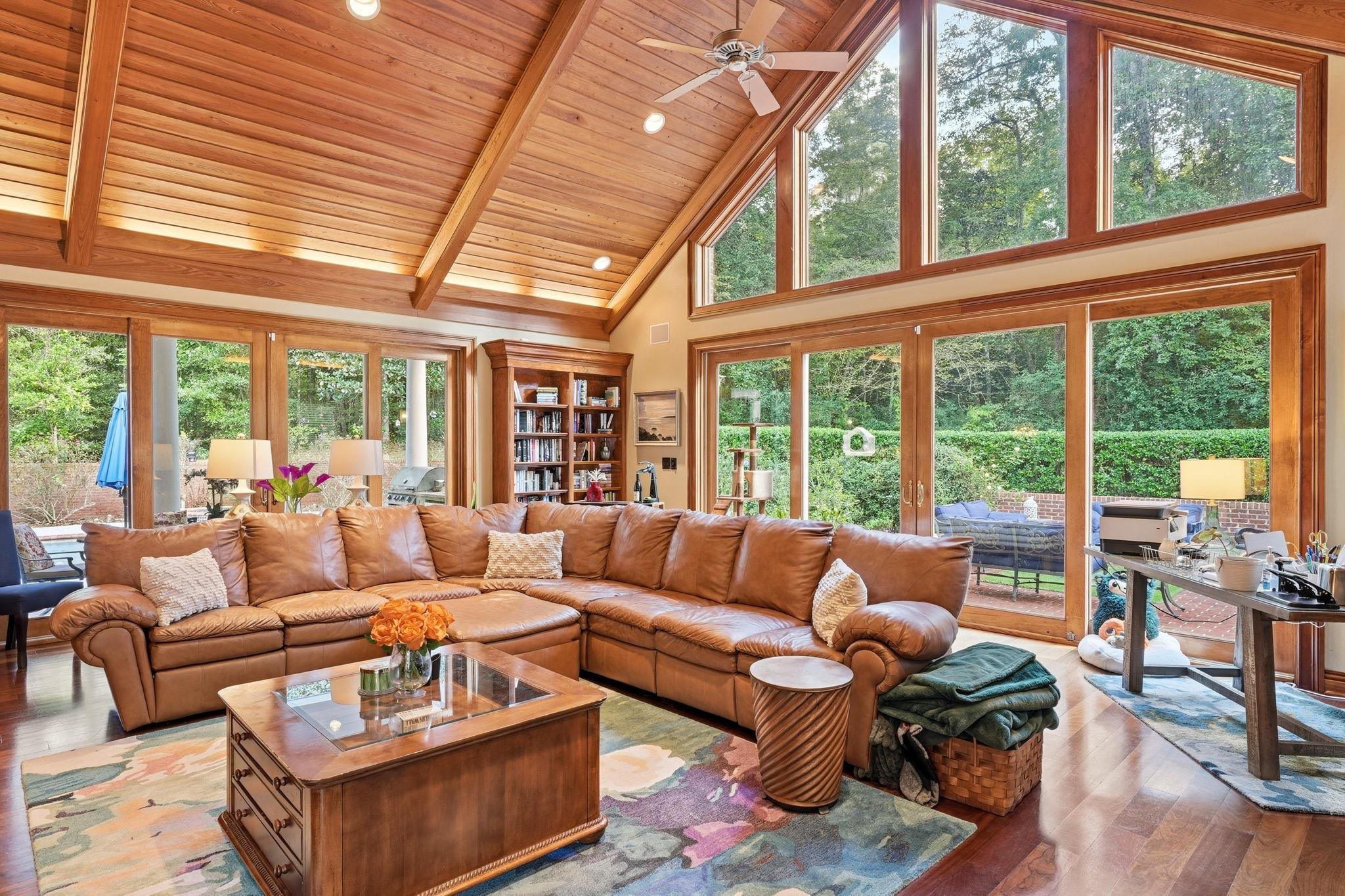 117 MEADOW WOOD Court