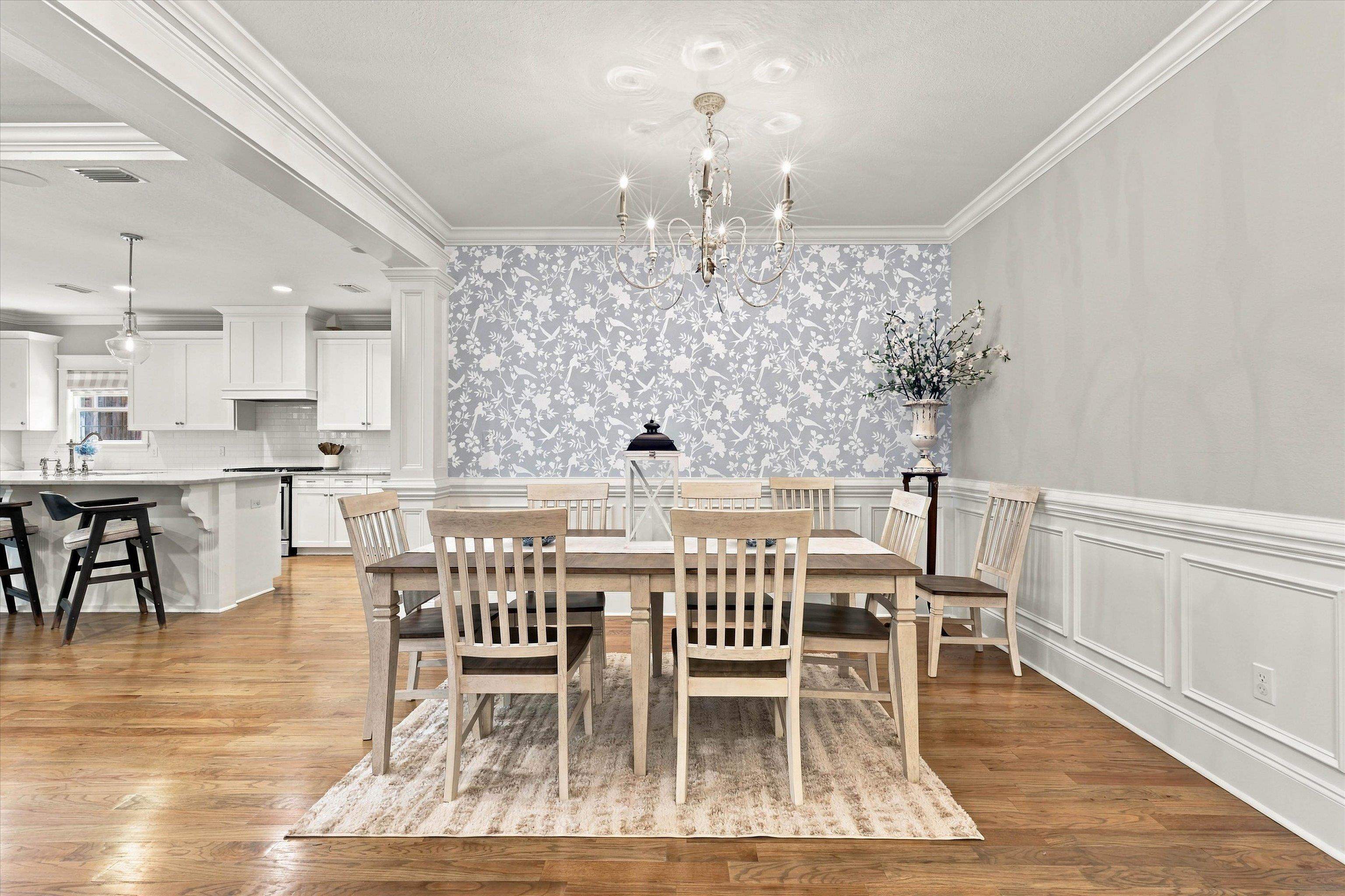 5833 Dahlgren Trail