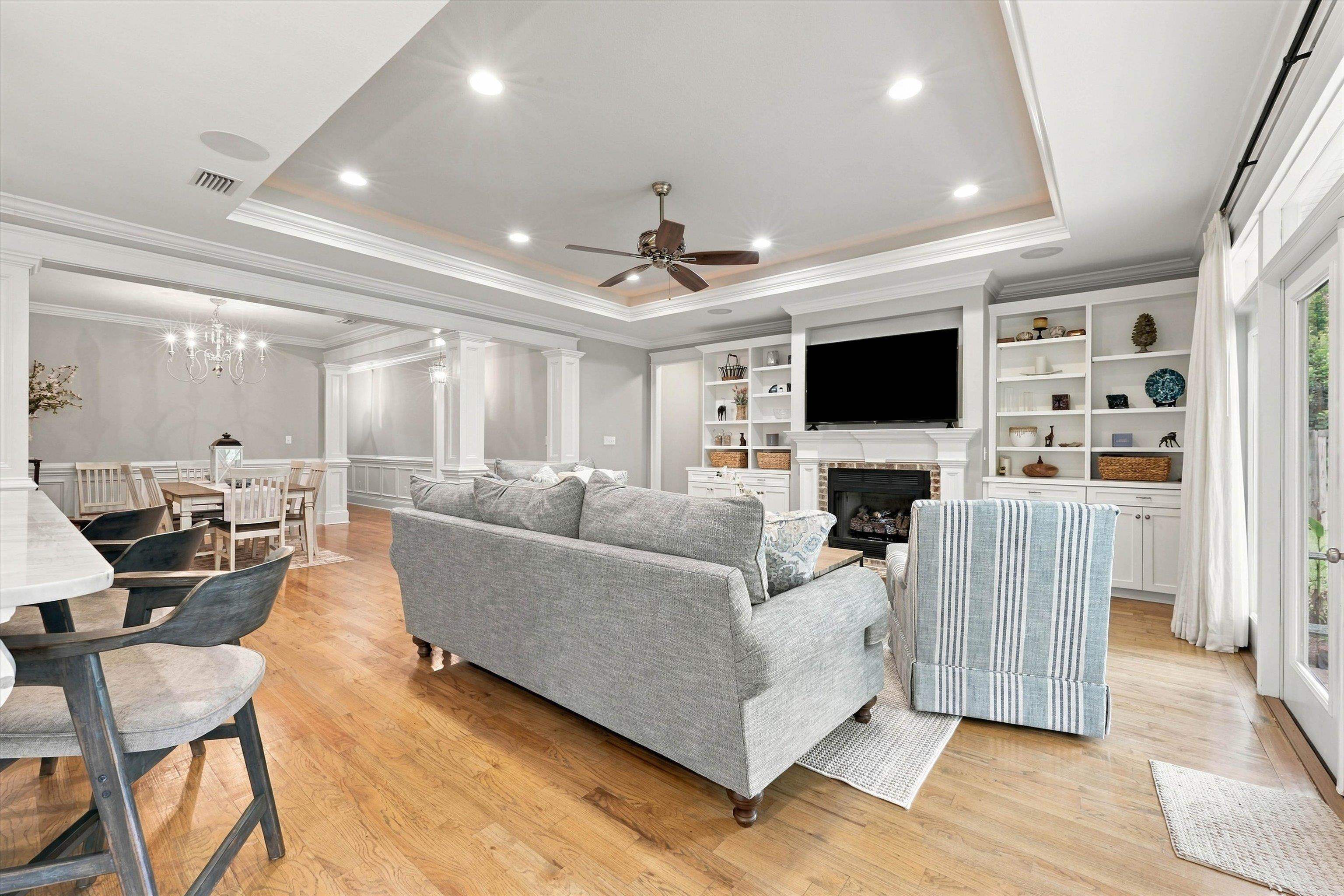 5833 Dahlgren Trail