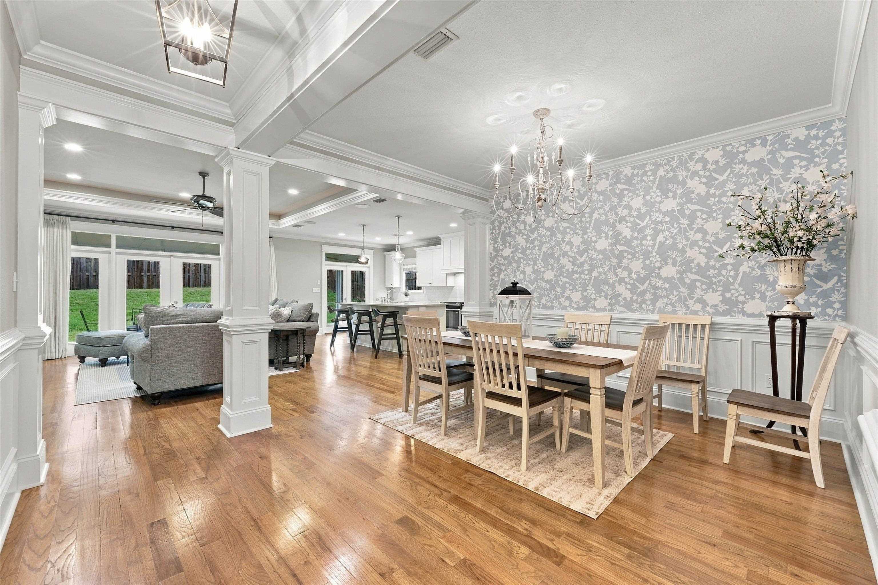 5833 Dahlgren Trail