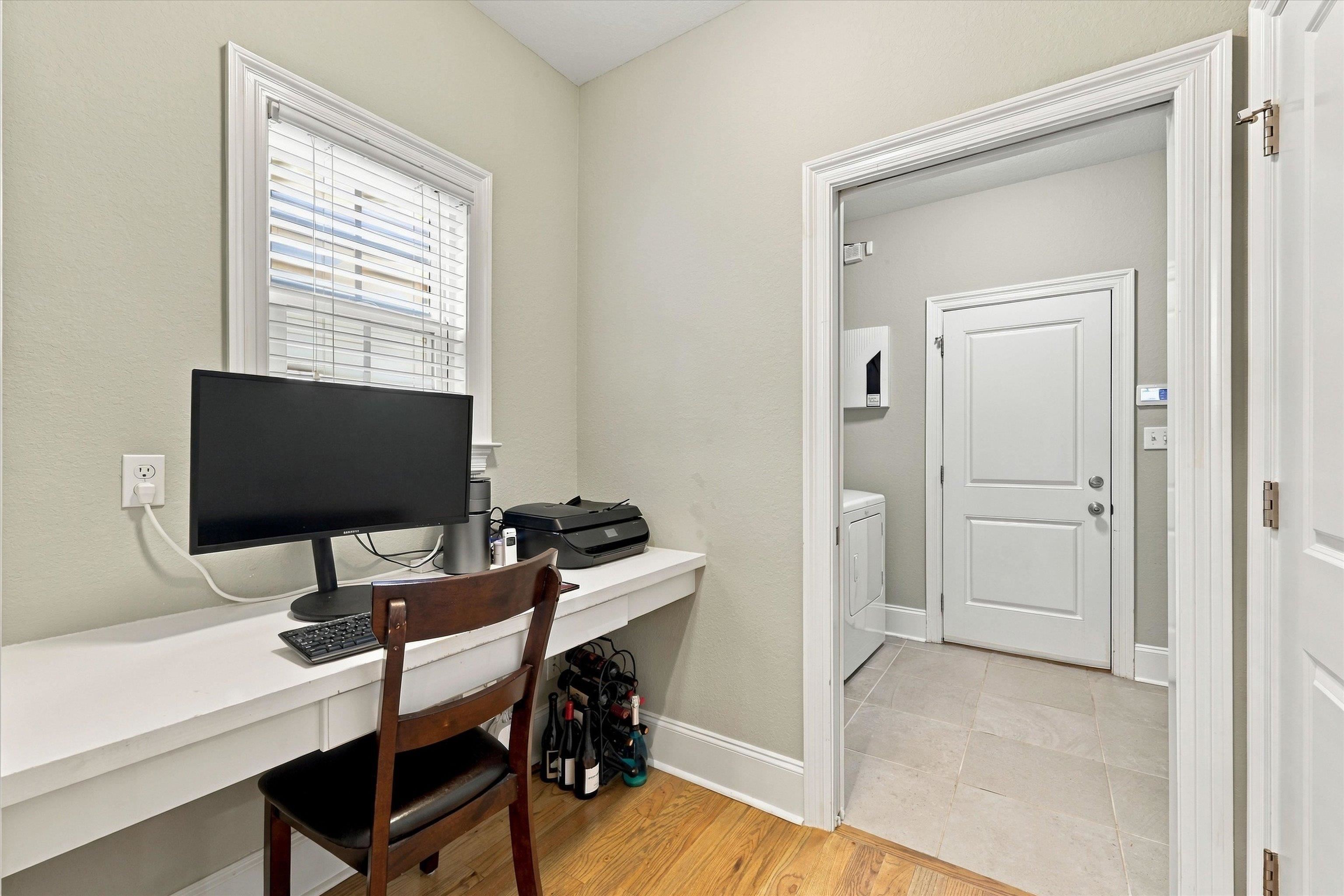 5833 Dahlgren Trail