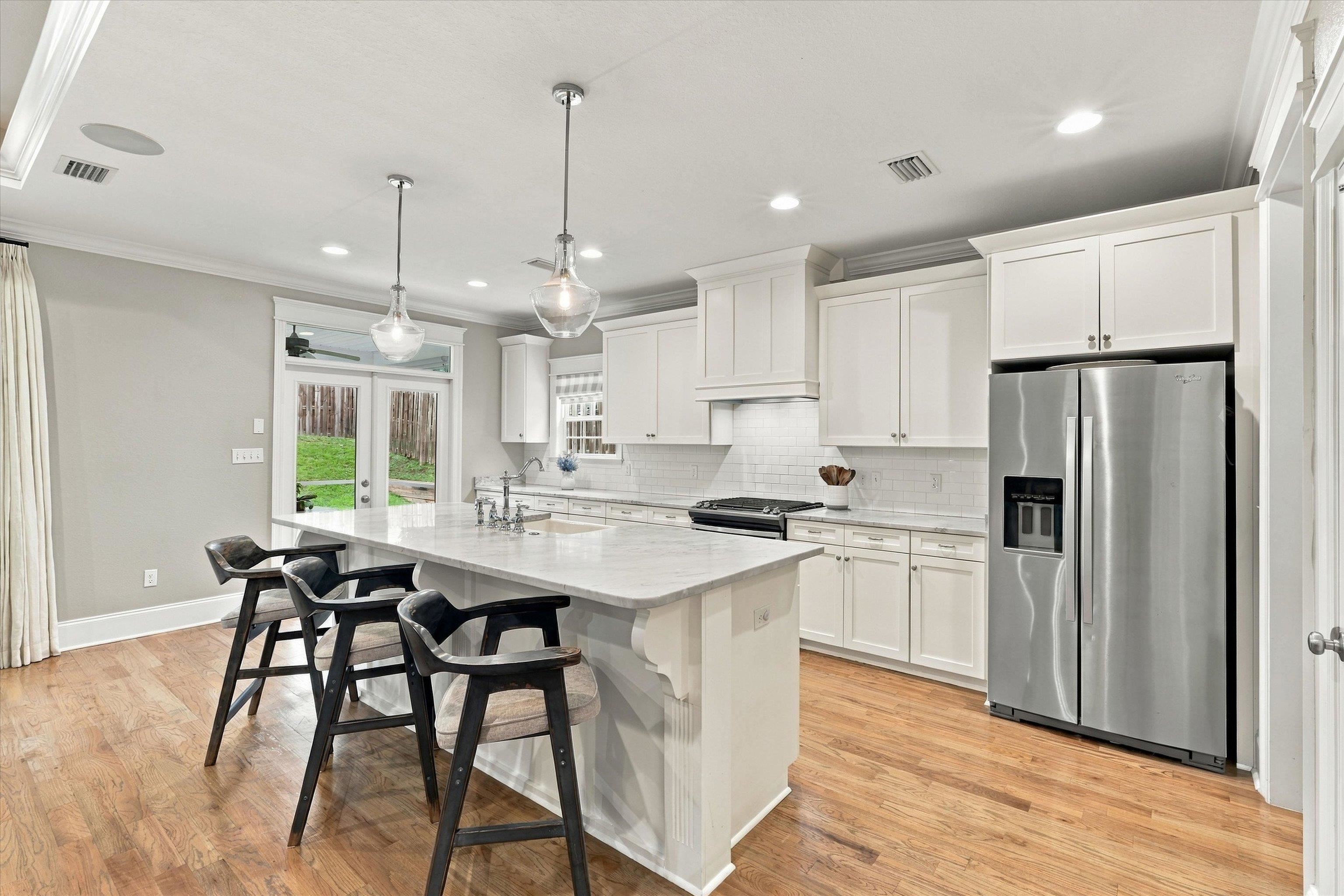 5833 Dahlgren Trail