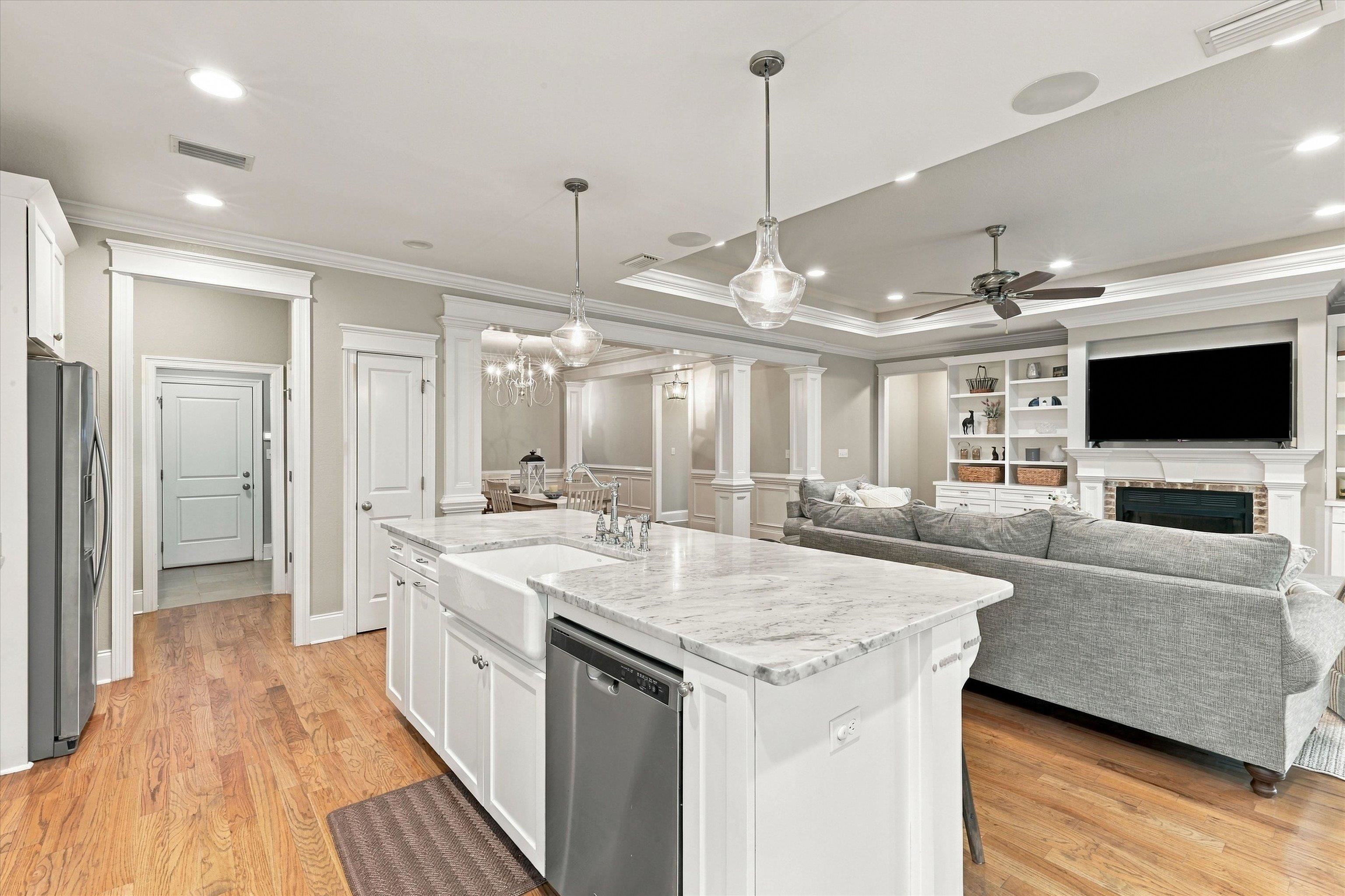 5833 Dahlgren Trail