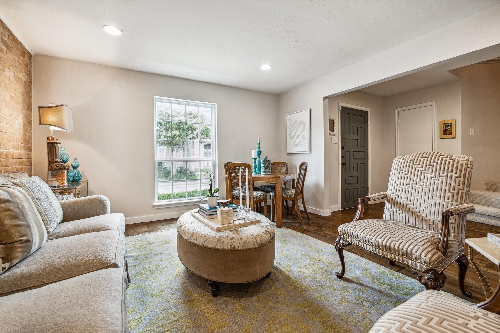 7533 Del Monte Drive