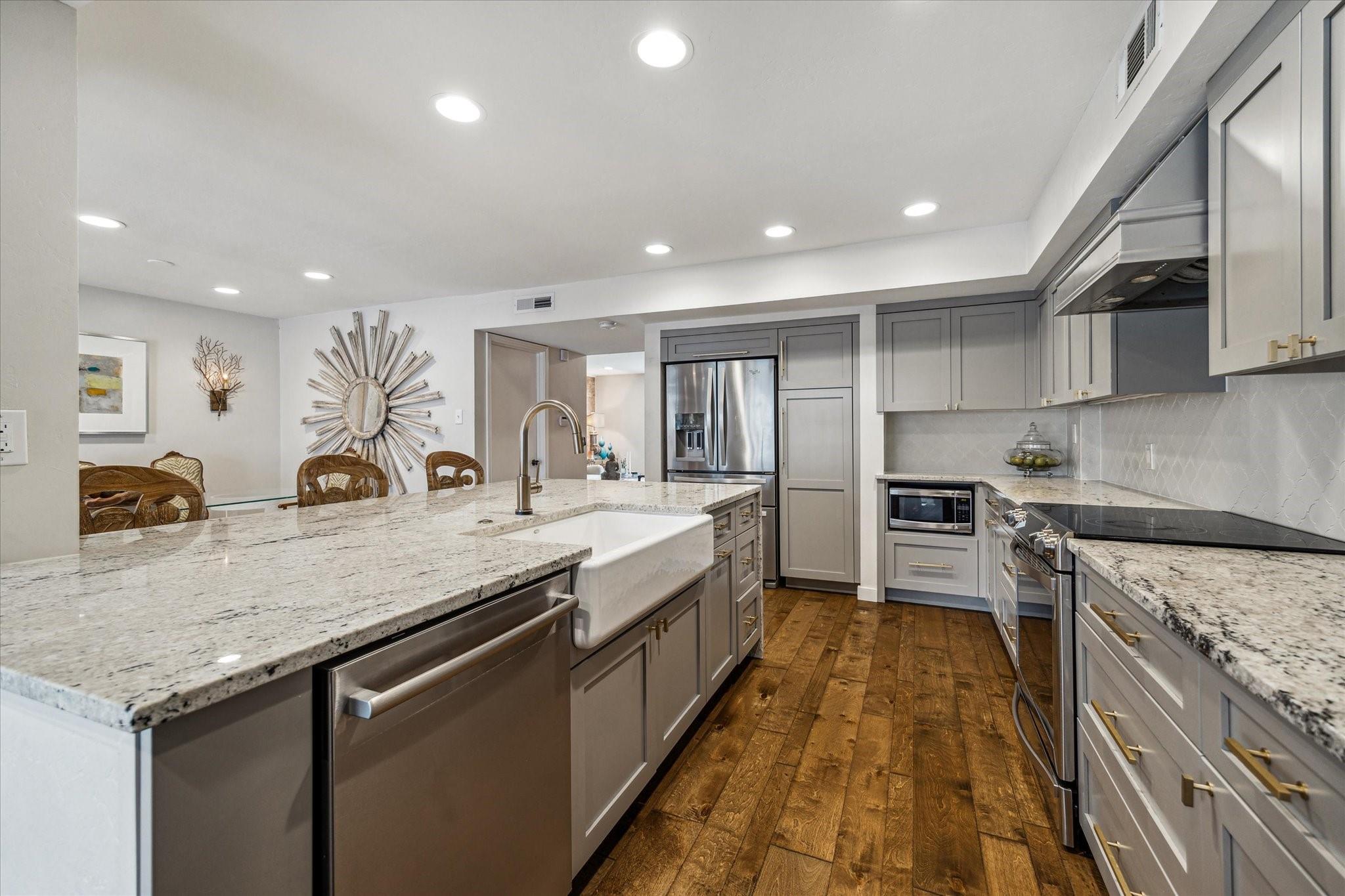 7533 Del Monte Drive