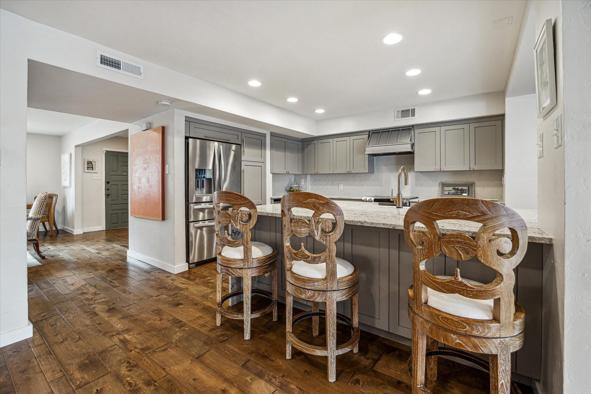 7533 Del Monte Drive