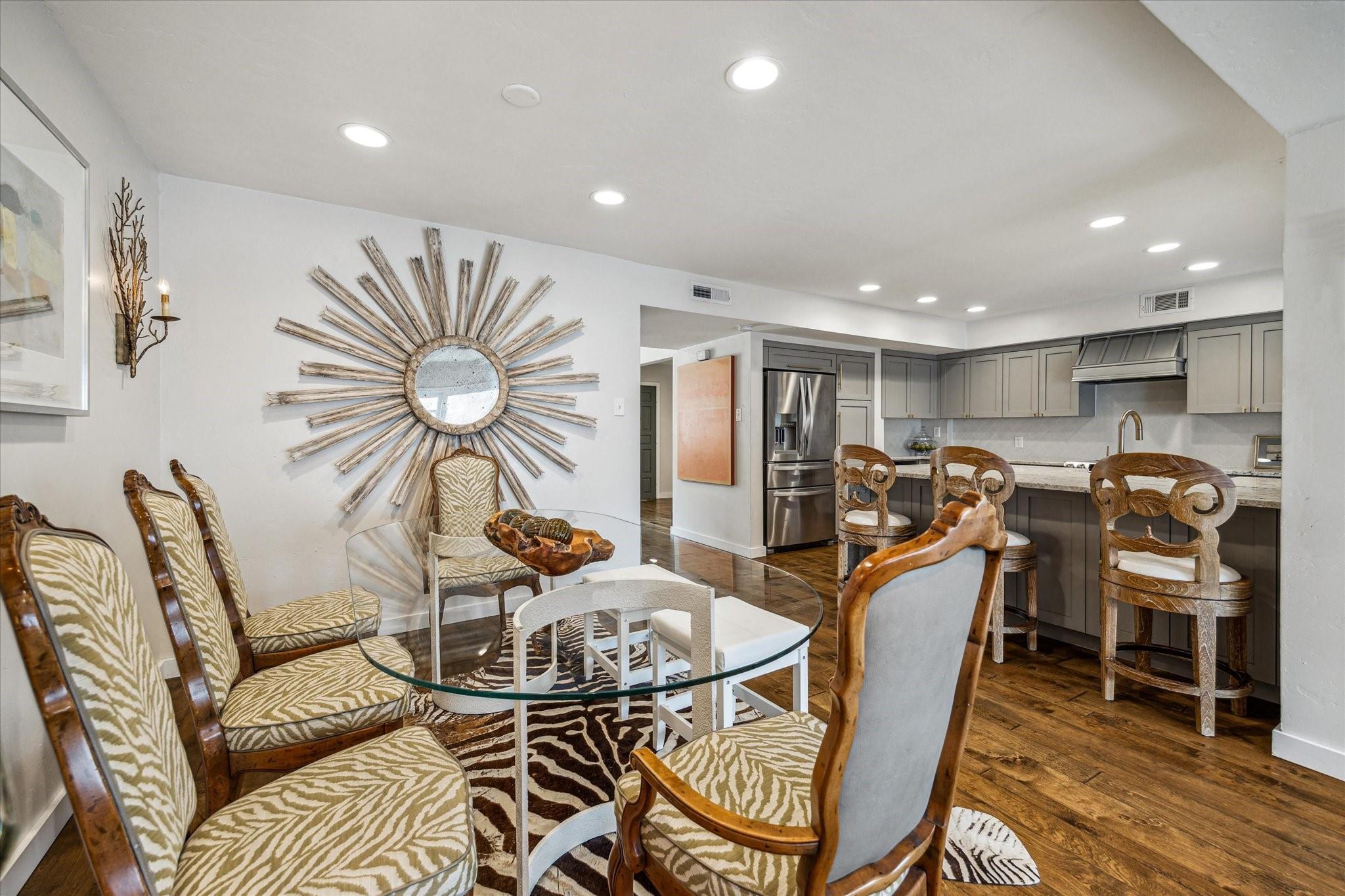7533 Del Monte Drive