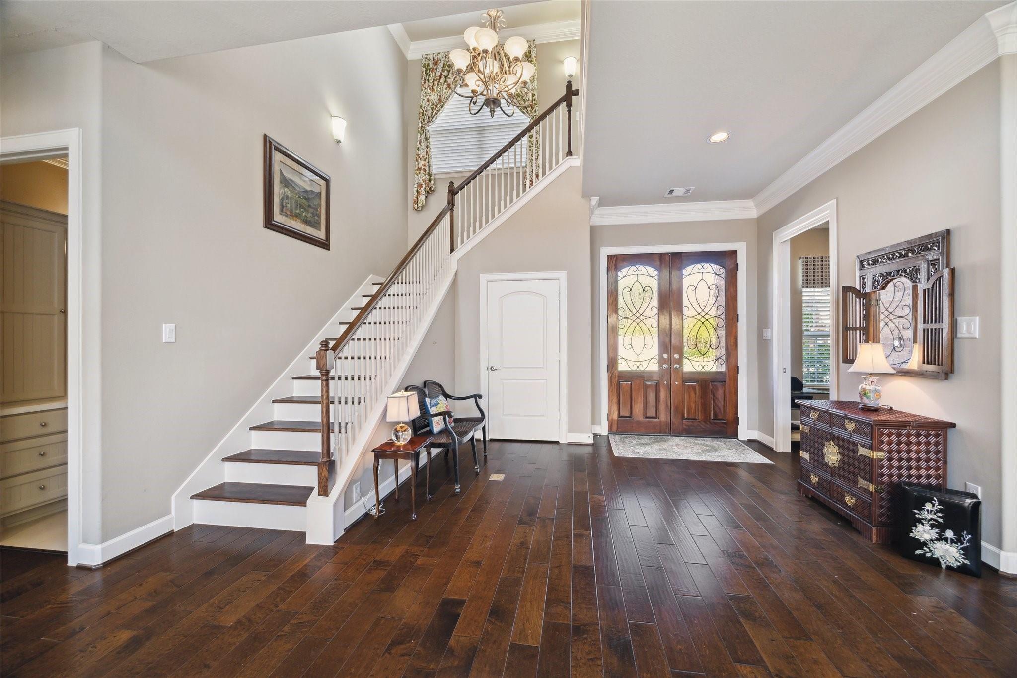 1202 Meadowlark Lane, Sugar Land