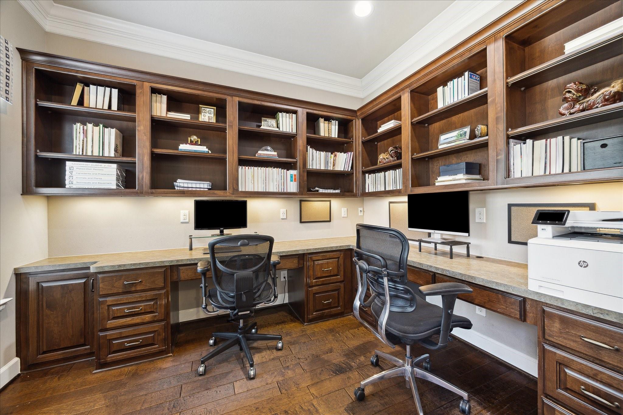 1202 Meadowlark Lane, Sugar Land