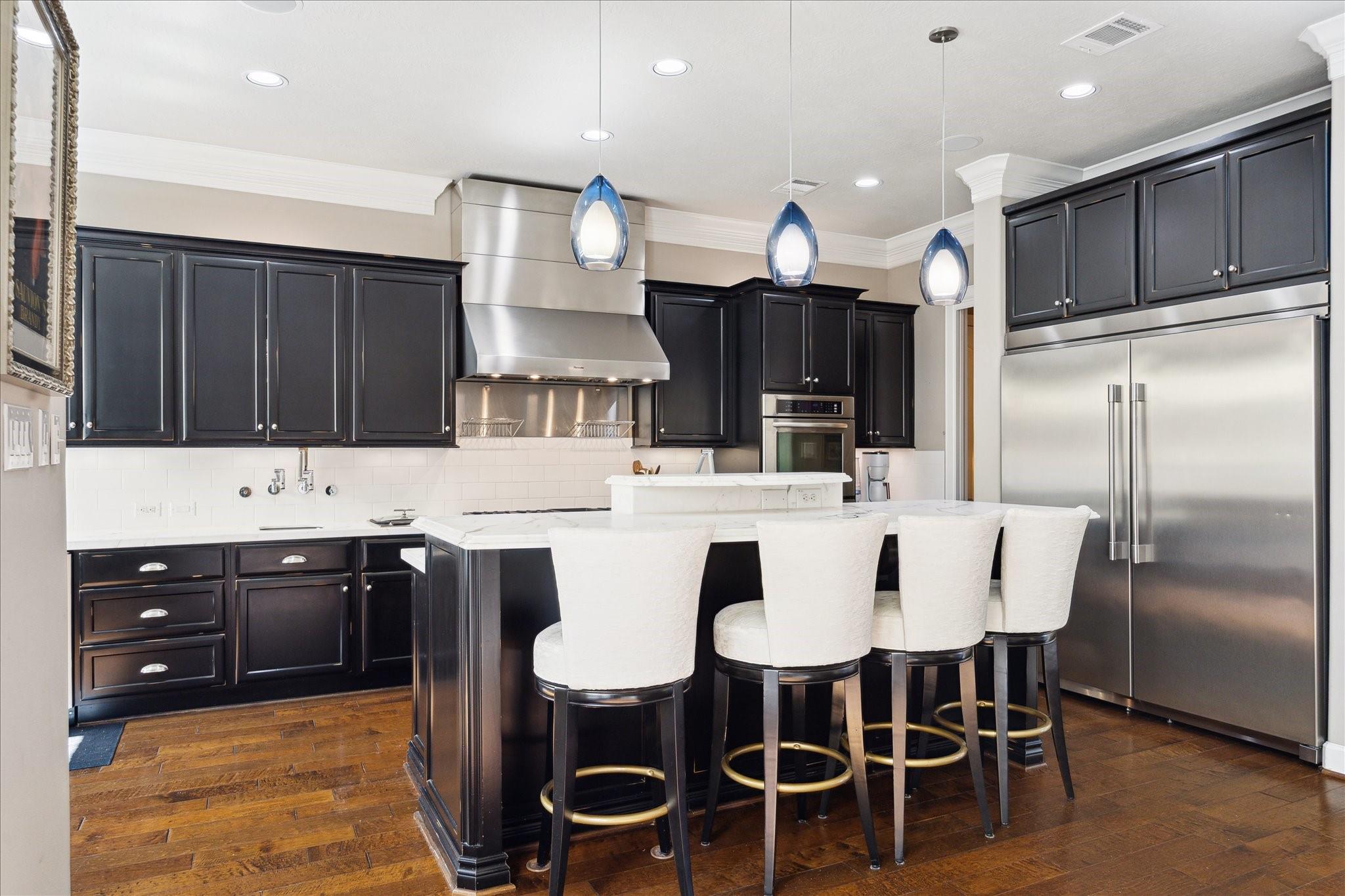 1202 Meadowlark Lane, Sugar Land