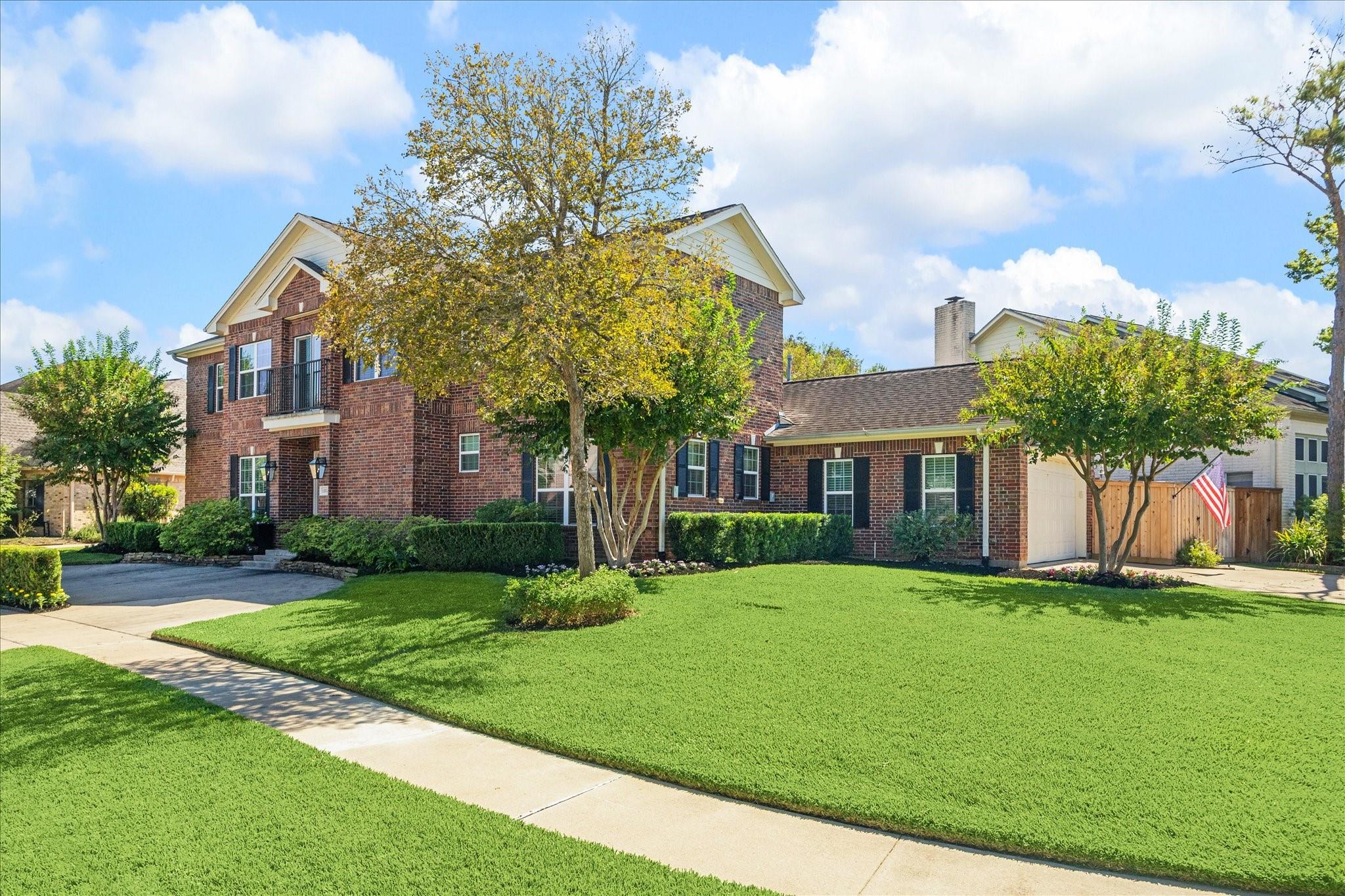 1202 Meadowlark Lane, Sugar Land