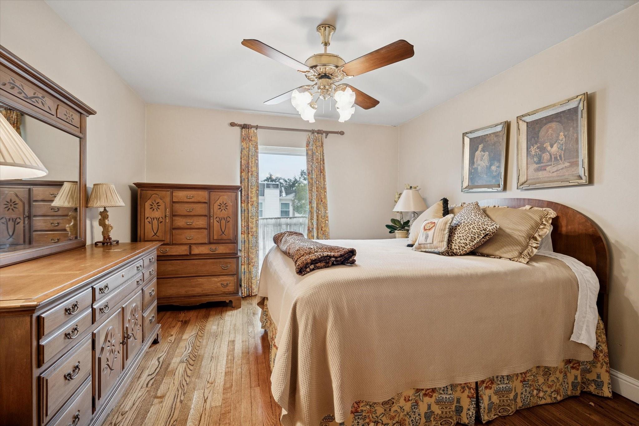 7525 Del Monte Drive