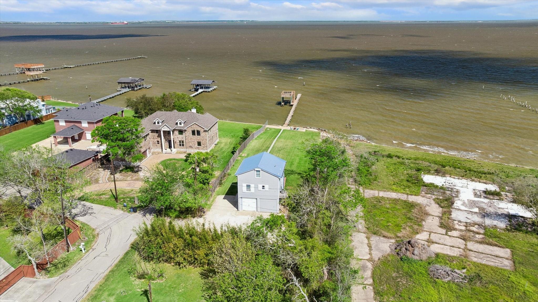2015 Crescent Drive