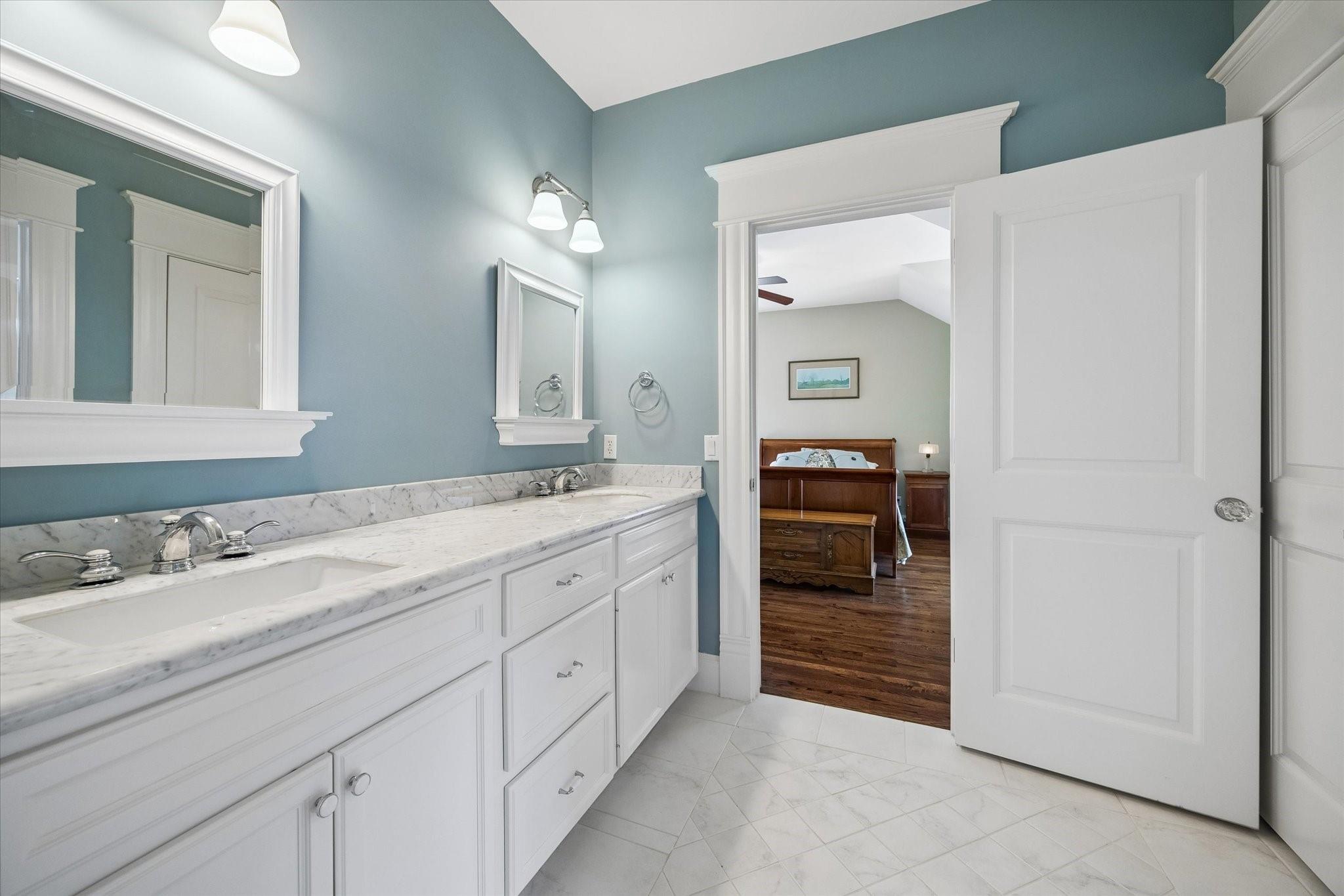 1828 Arlington Street