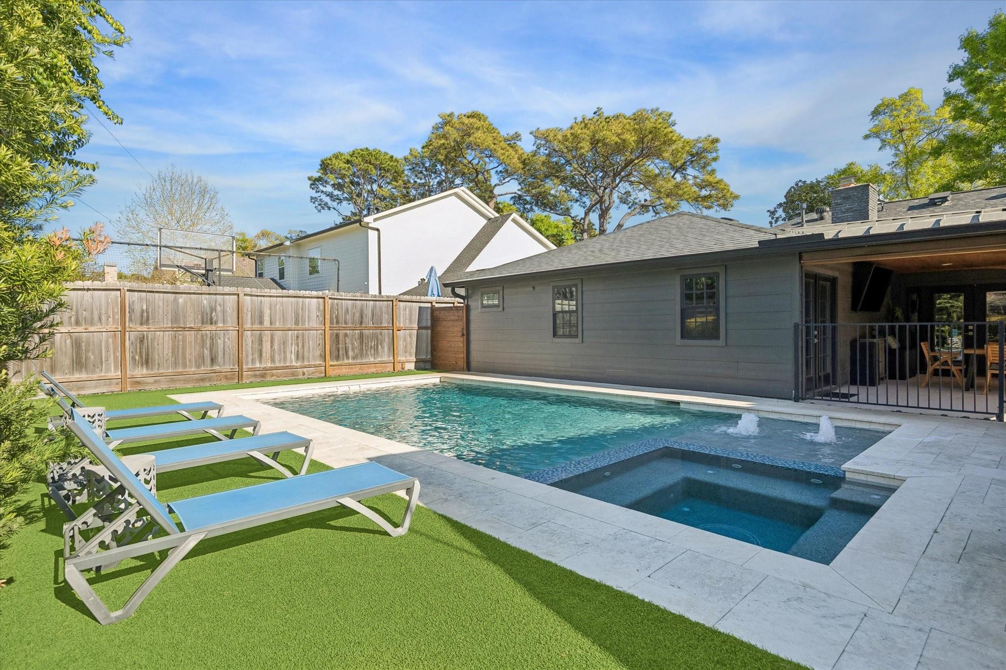 13830 Barryknoll Lane