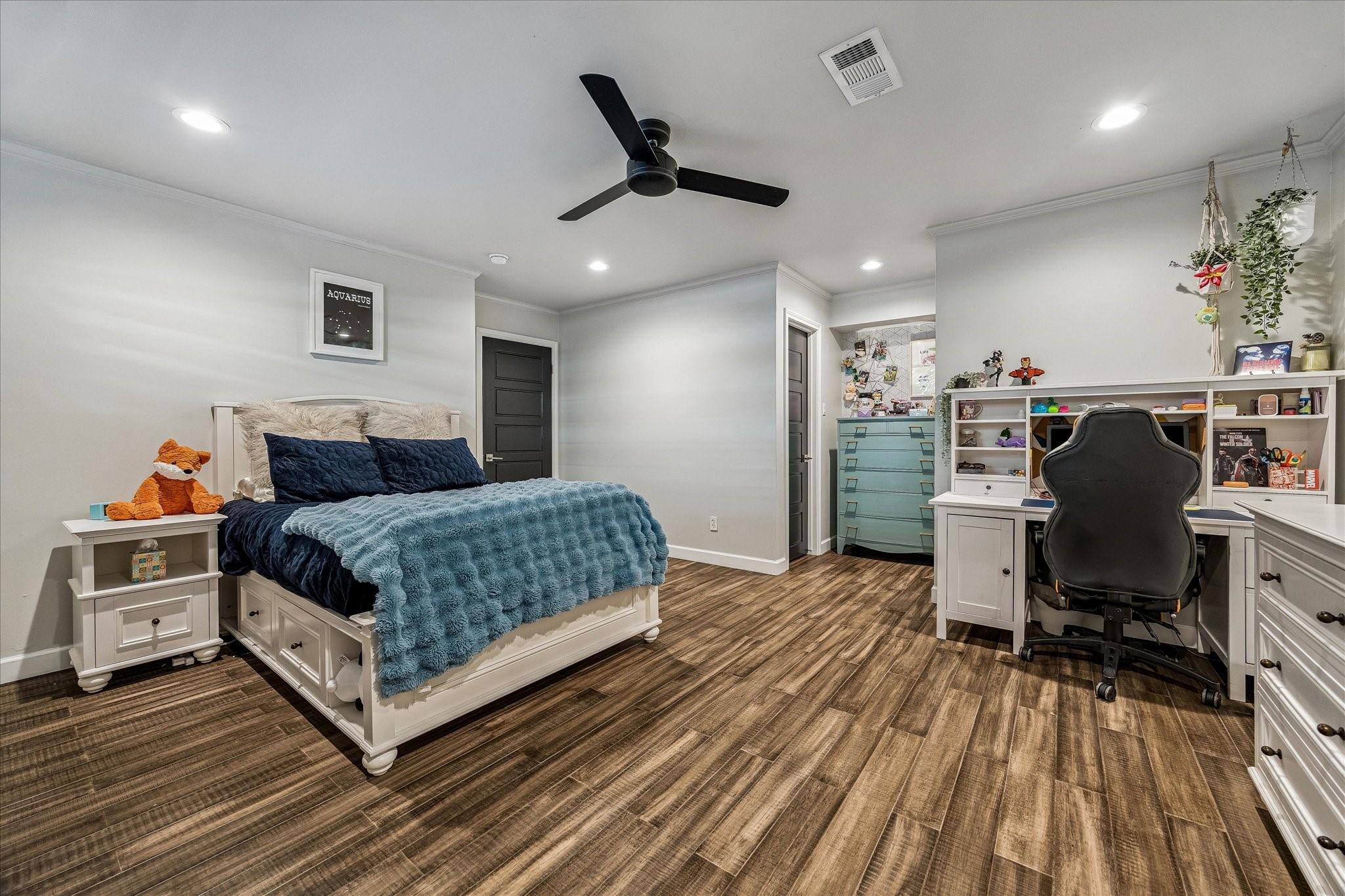 13830 Barryknoll Lane