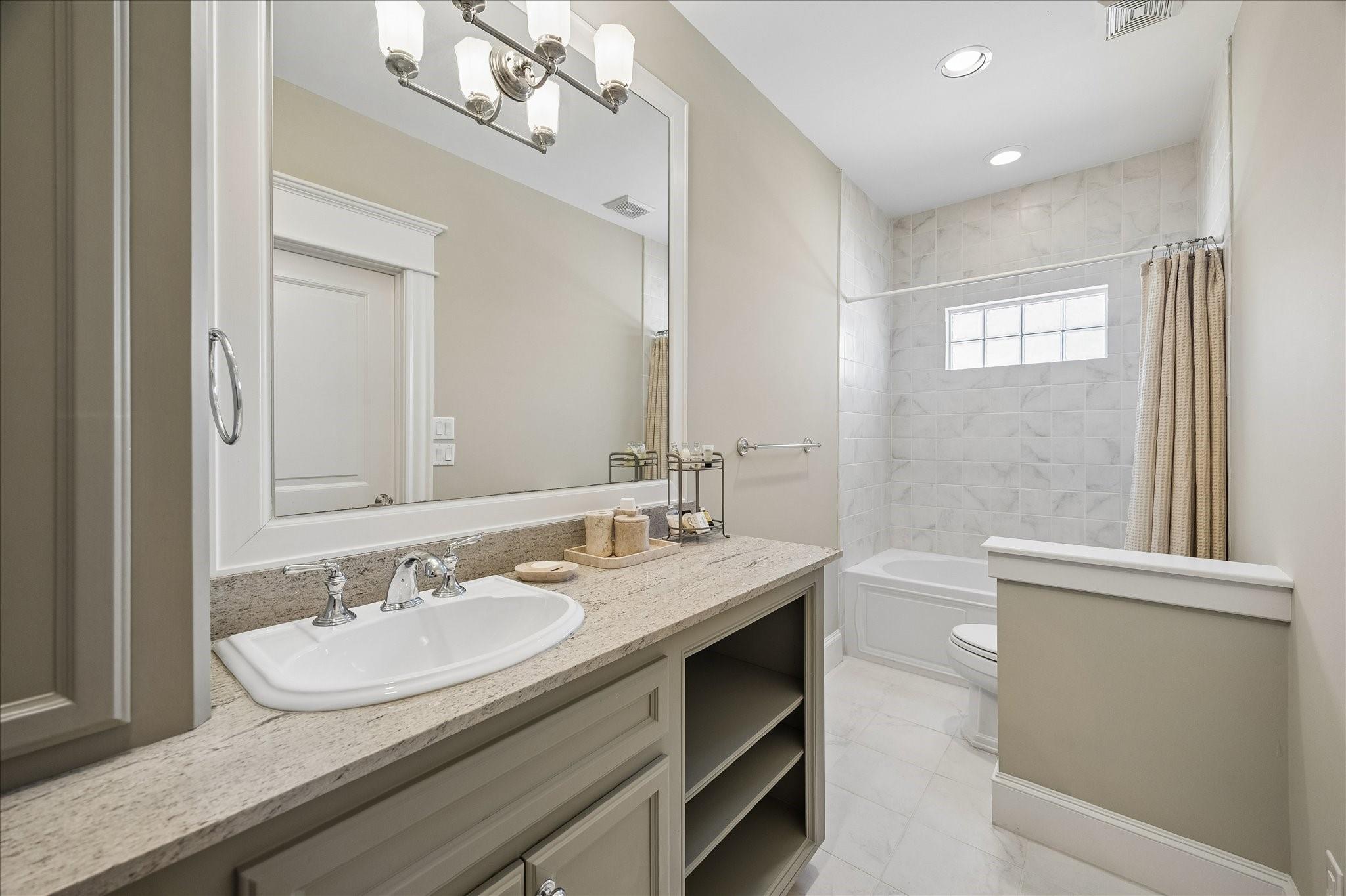 1828 Arlington Street