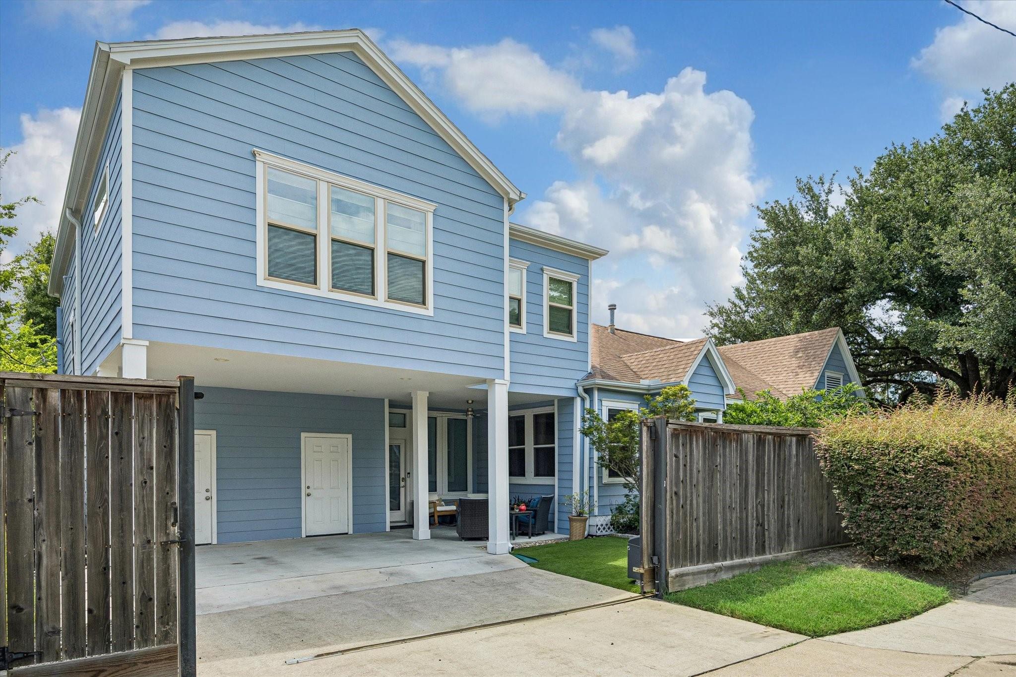 230 E 25th Street