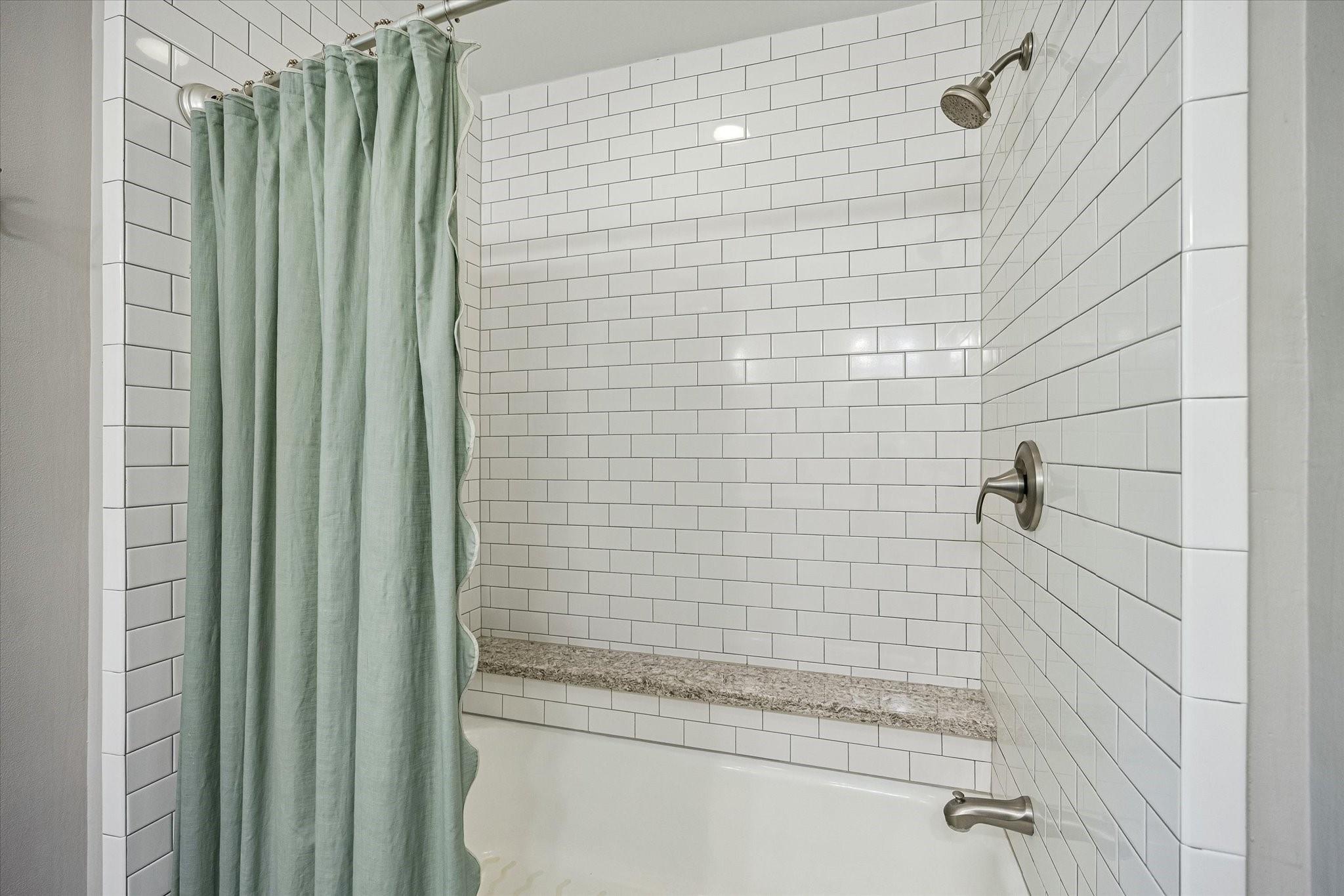 230 E 25th Street