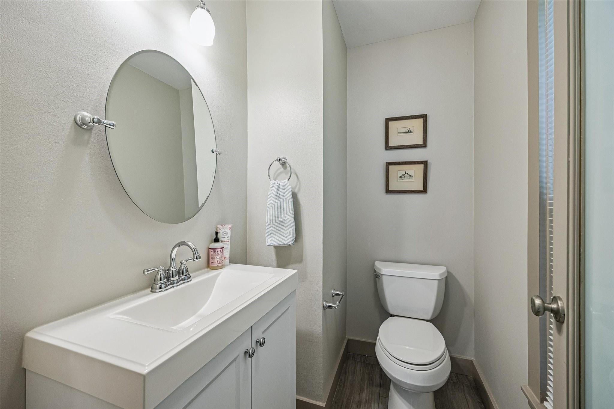 230 E 25th Street