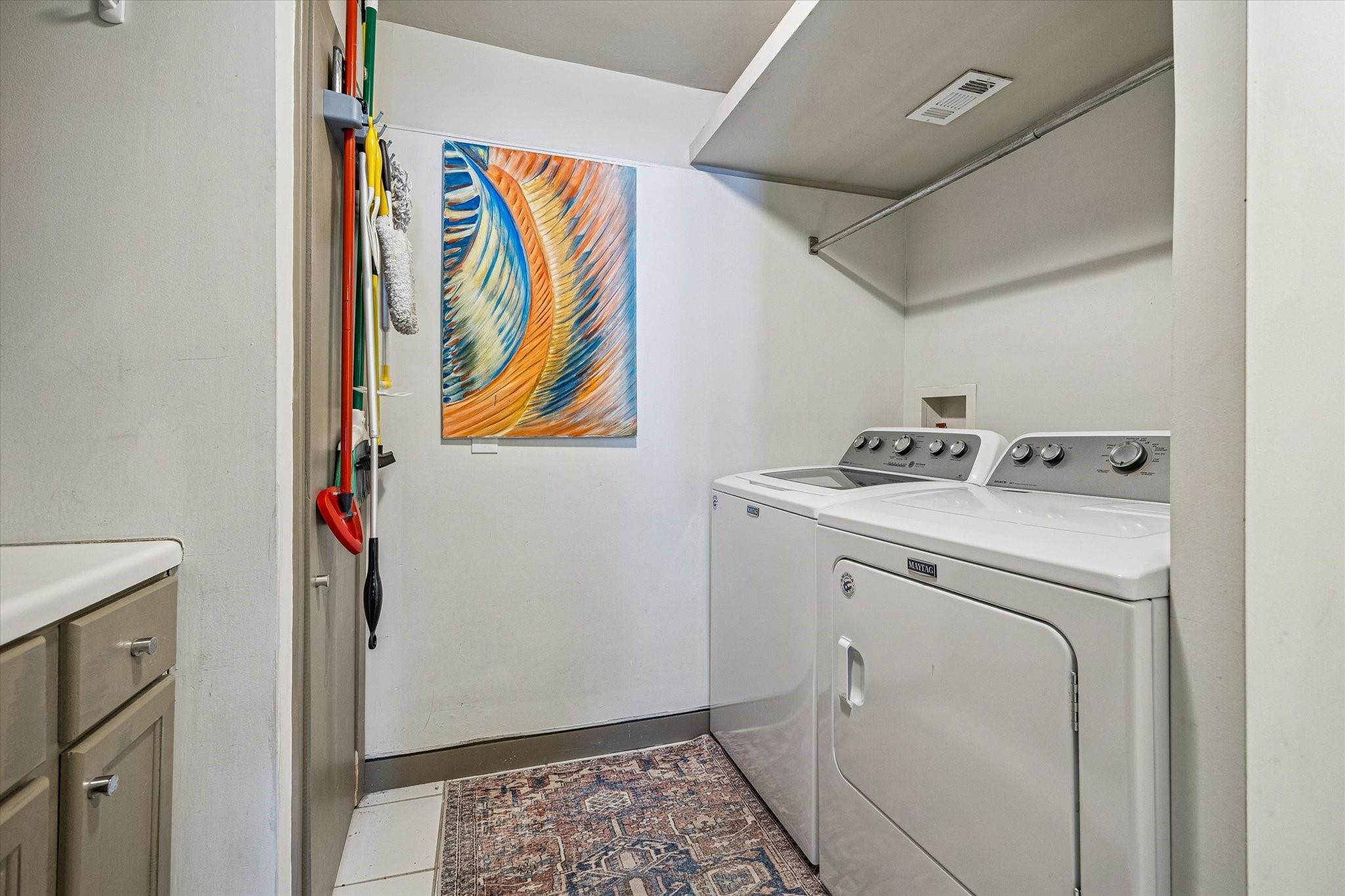 230 E 25th Street