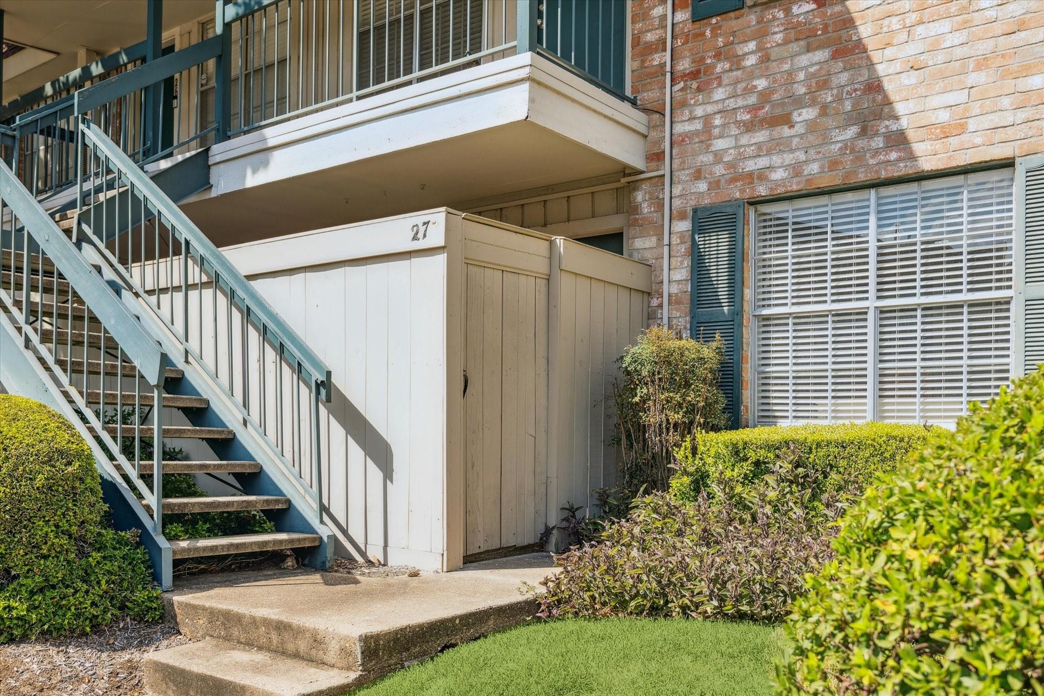 845 Augusta Drive # 27