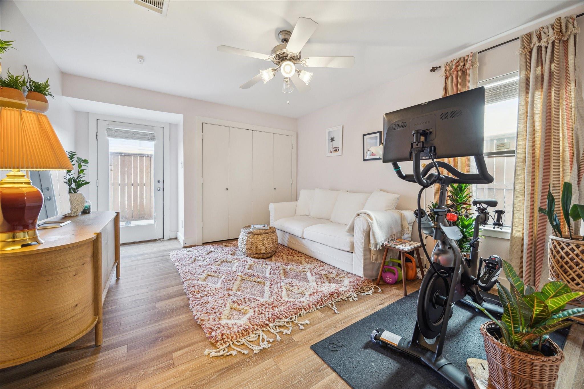 429 W 26th Street Unit: E