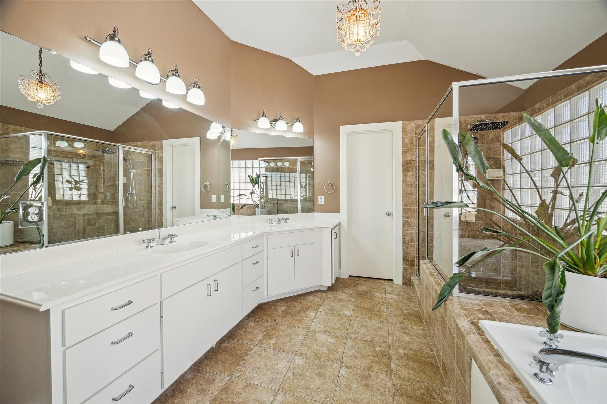 429 W 26th Street Unit: E