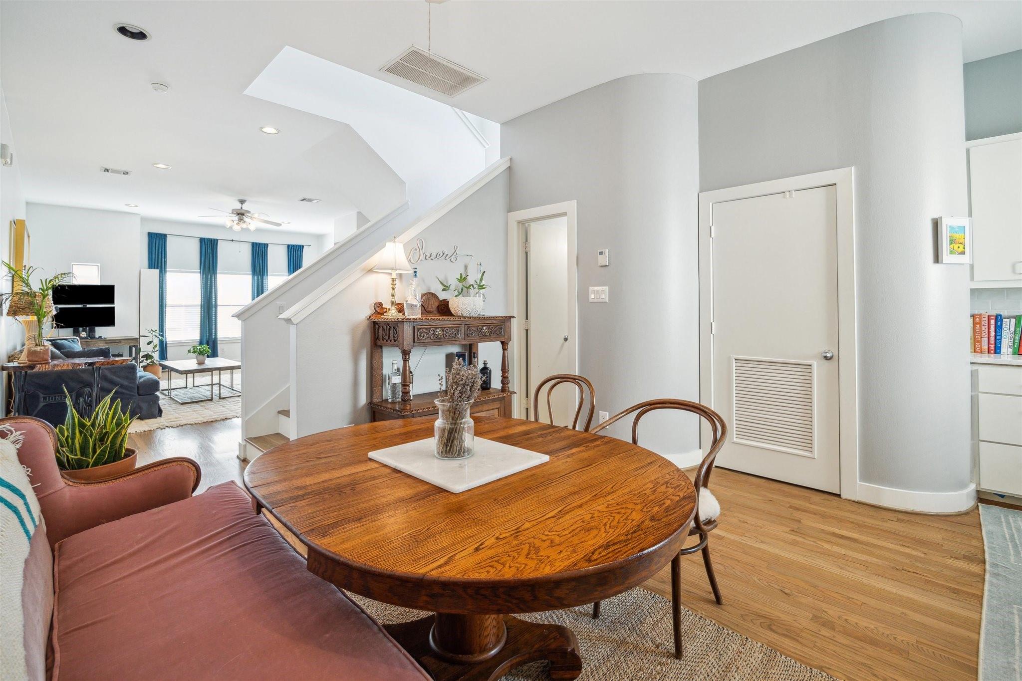429 W 26th Street Unit: E