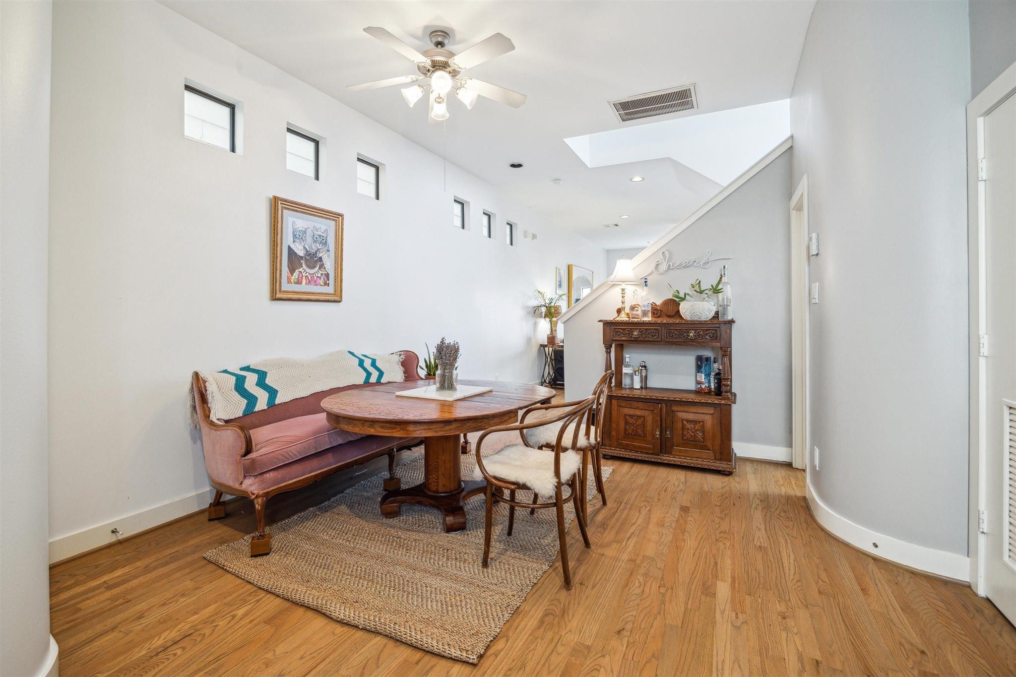 429 W 26th Street Unit: E