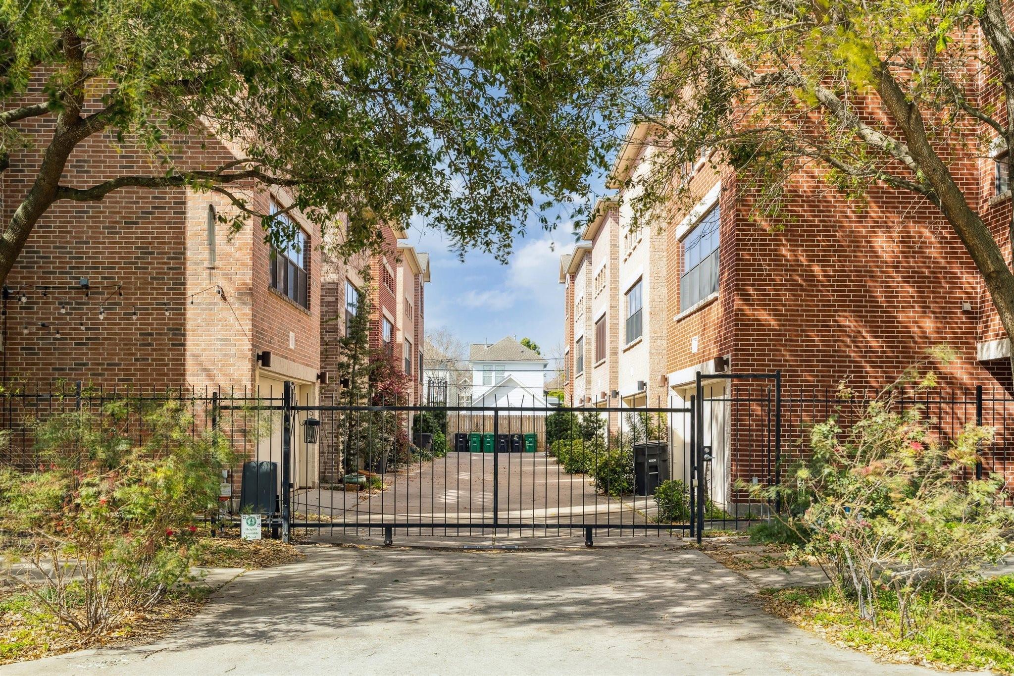 429 W 26th Street Unit: E