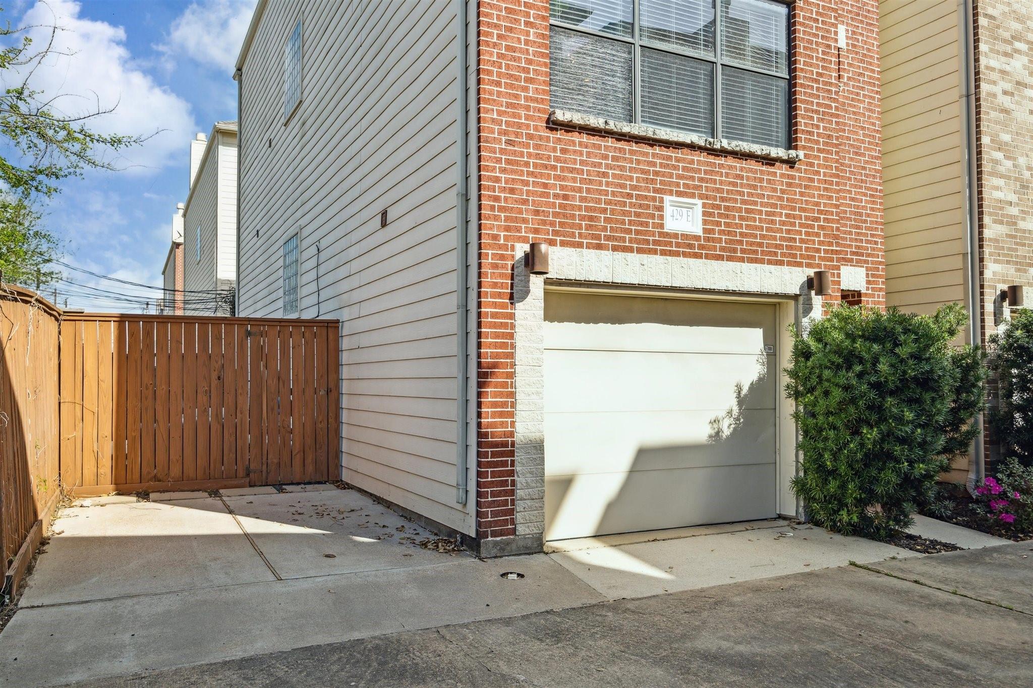 429 W 26th Street Unit: E