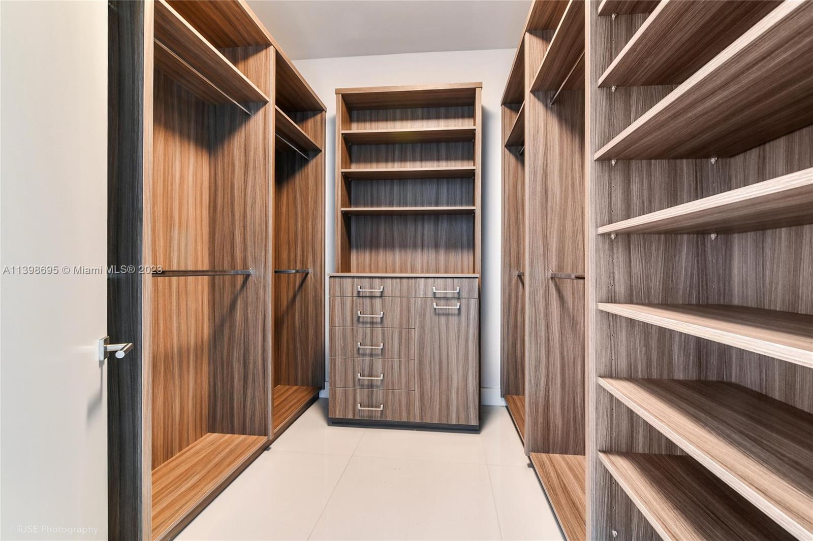 5959 Collins Ave Unit: 1606