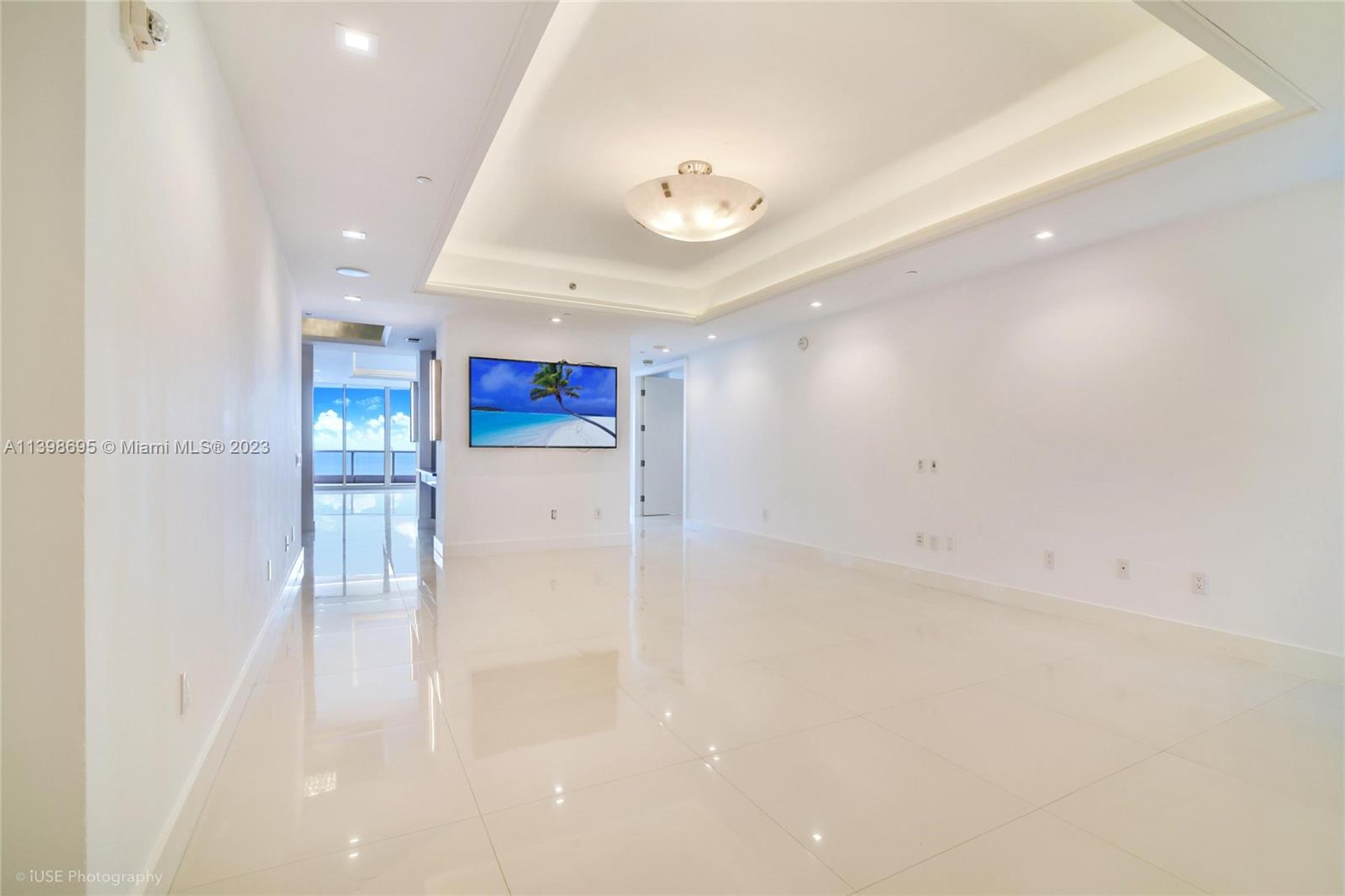 5959 Collins Ave Unit: 1606