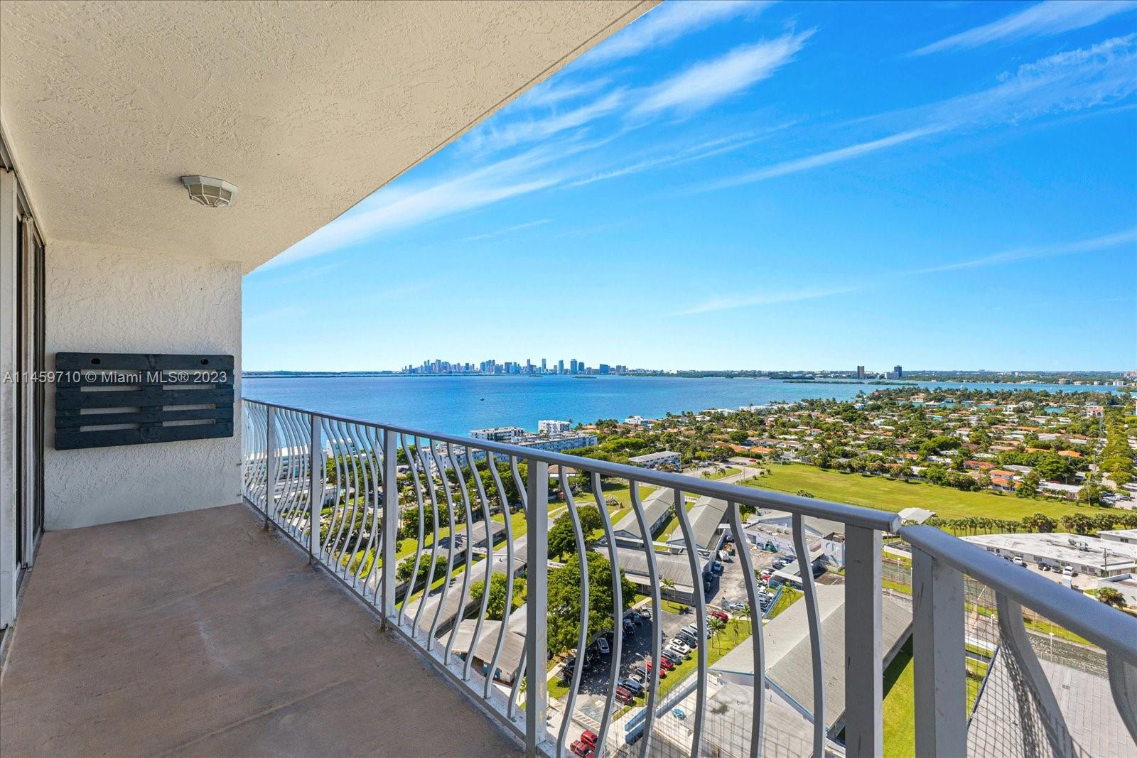 7601 E Treasure Dr Unit: 2404