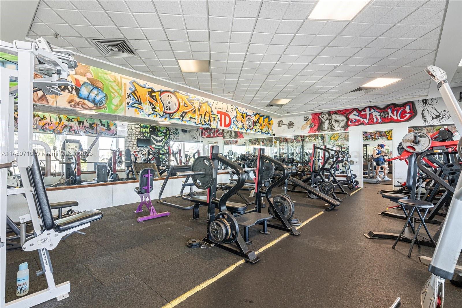 7601 E Treasure Dr Unit: 2404