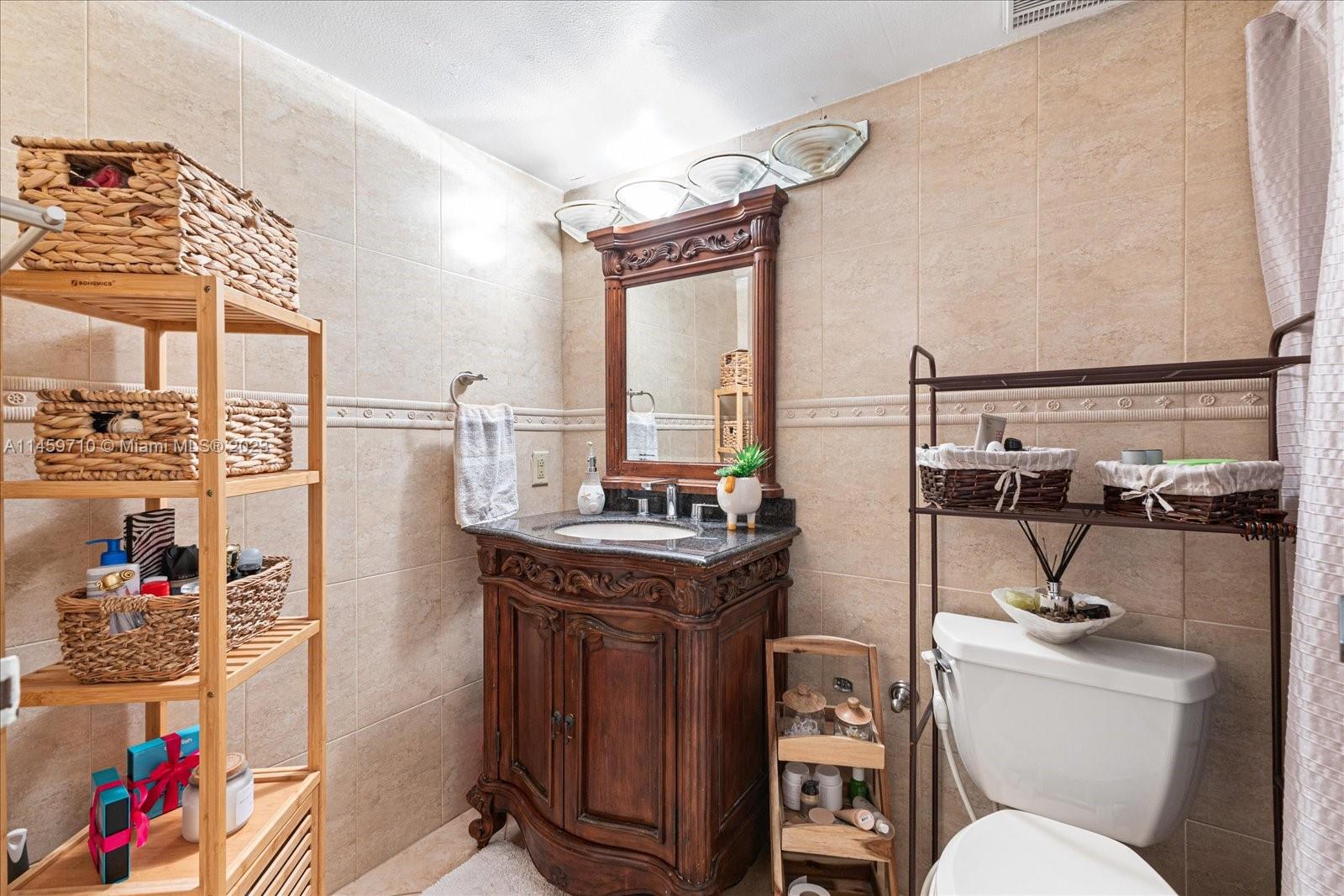7601 E Treasure Dr Unit: 2404