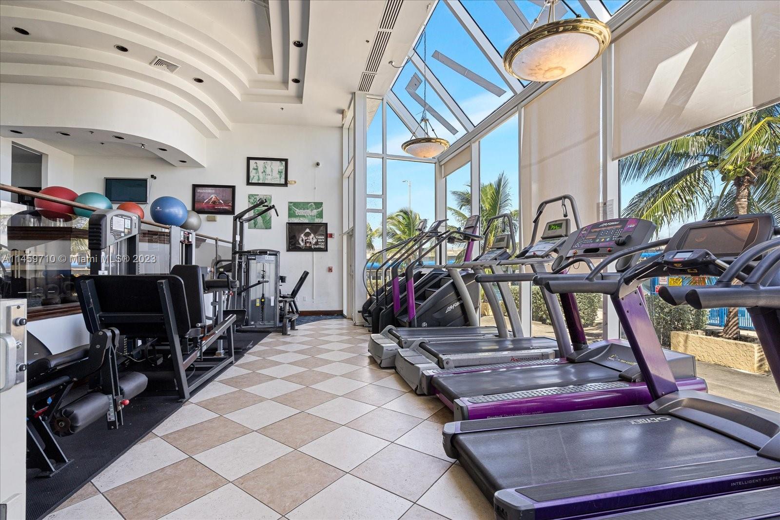 7601 E Treasure Dr Unit: 2404