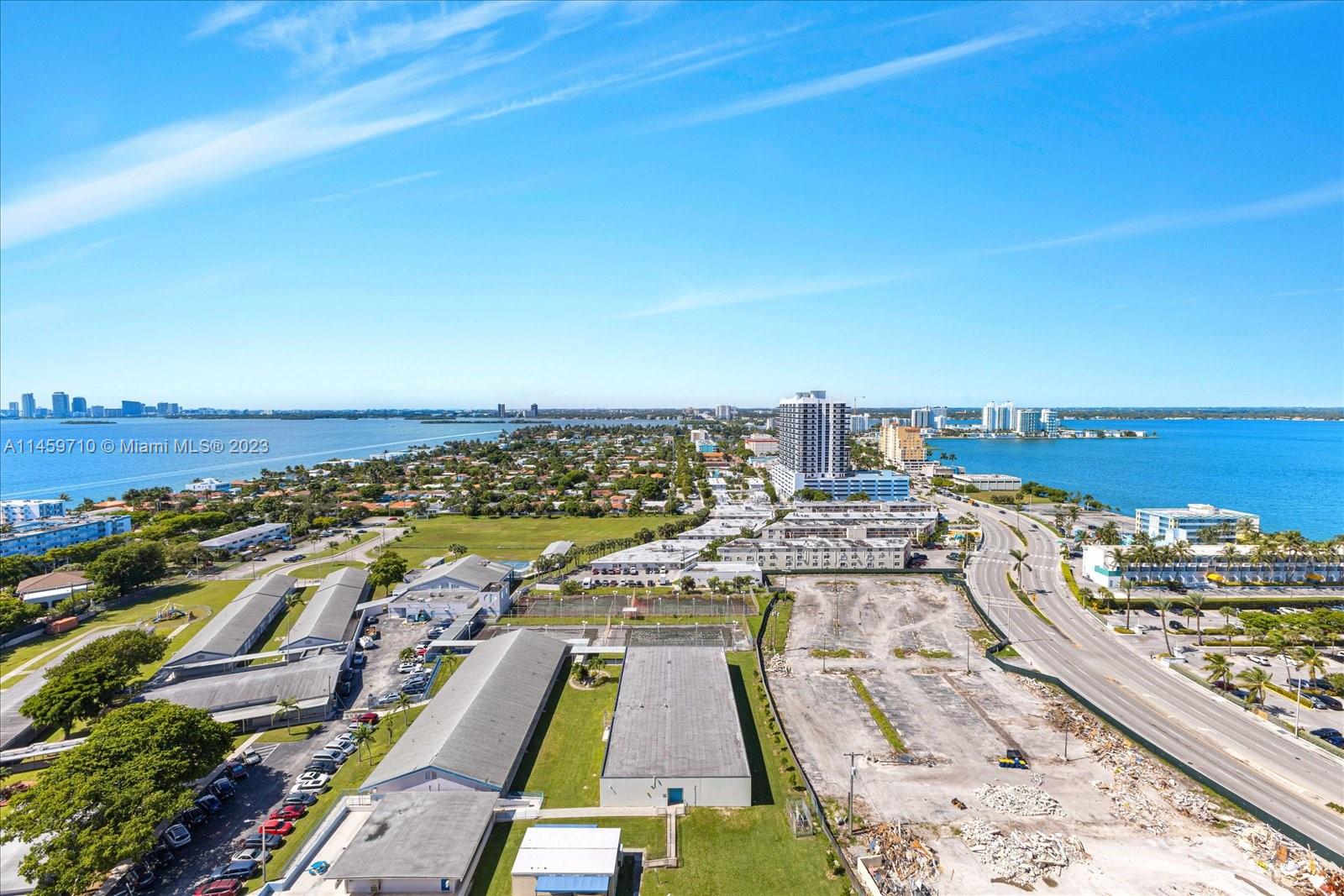 7601 E Treasure Dr Unit: 2404