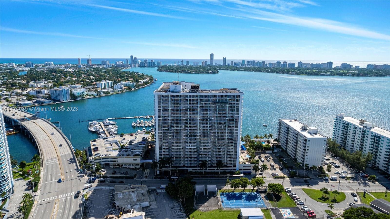 7601 E Treasure Dr Unit: 2311