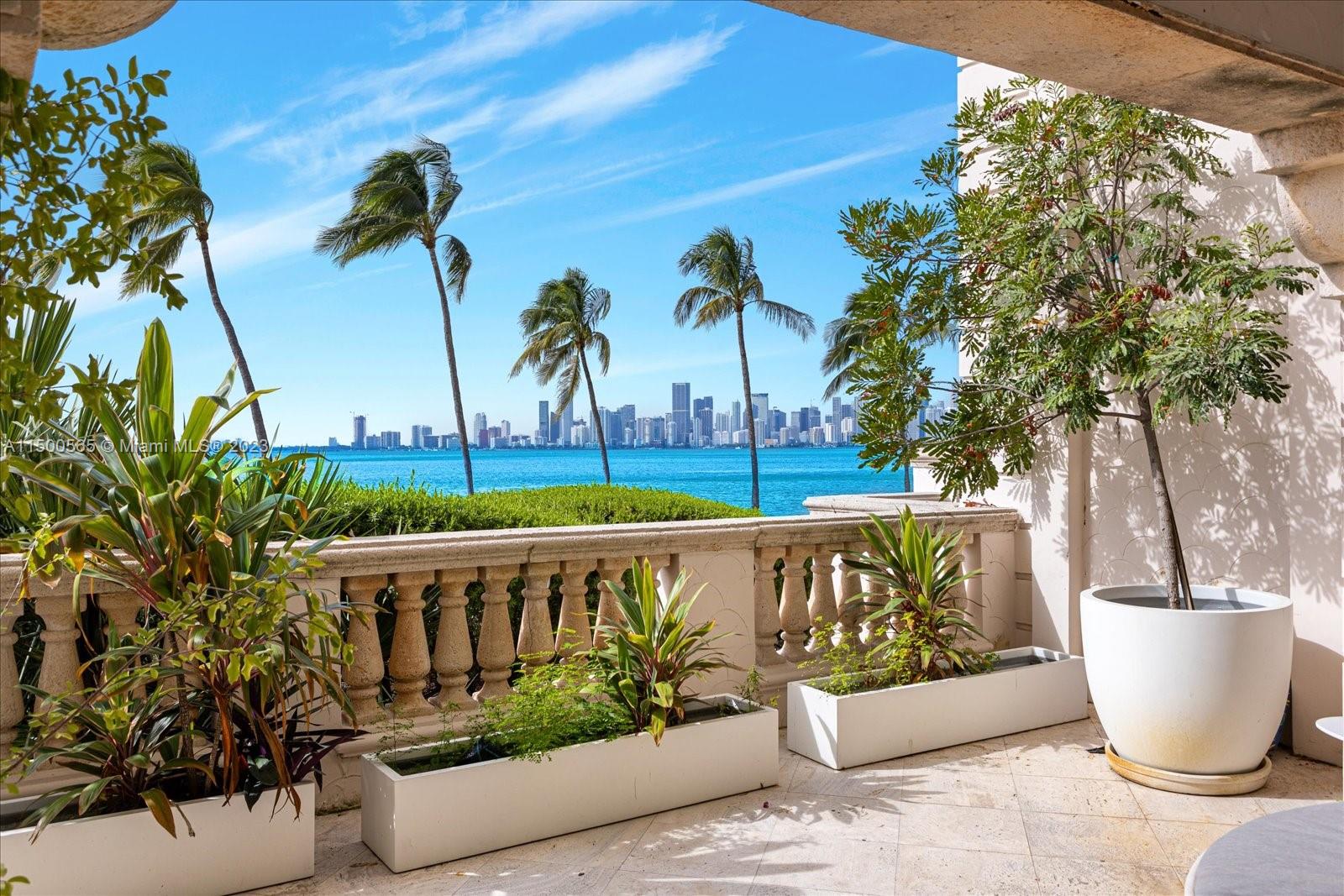 5211 Fisher Island Dr Unit: 5211