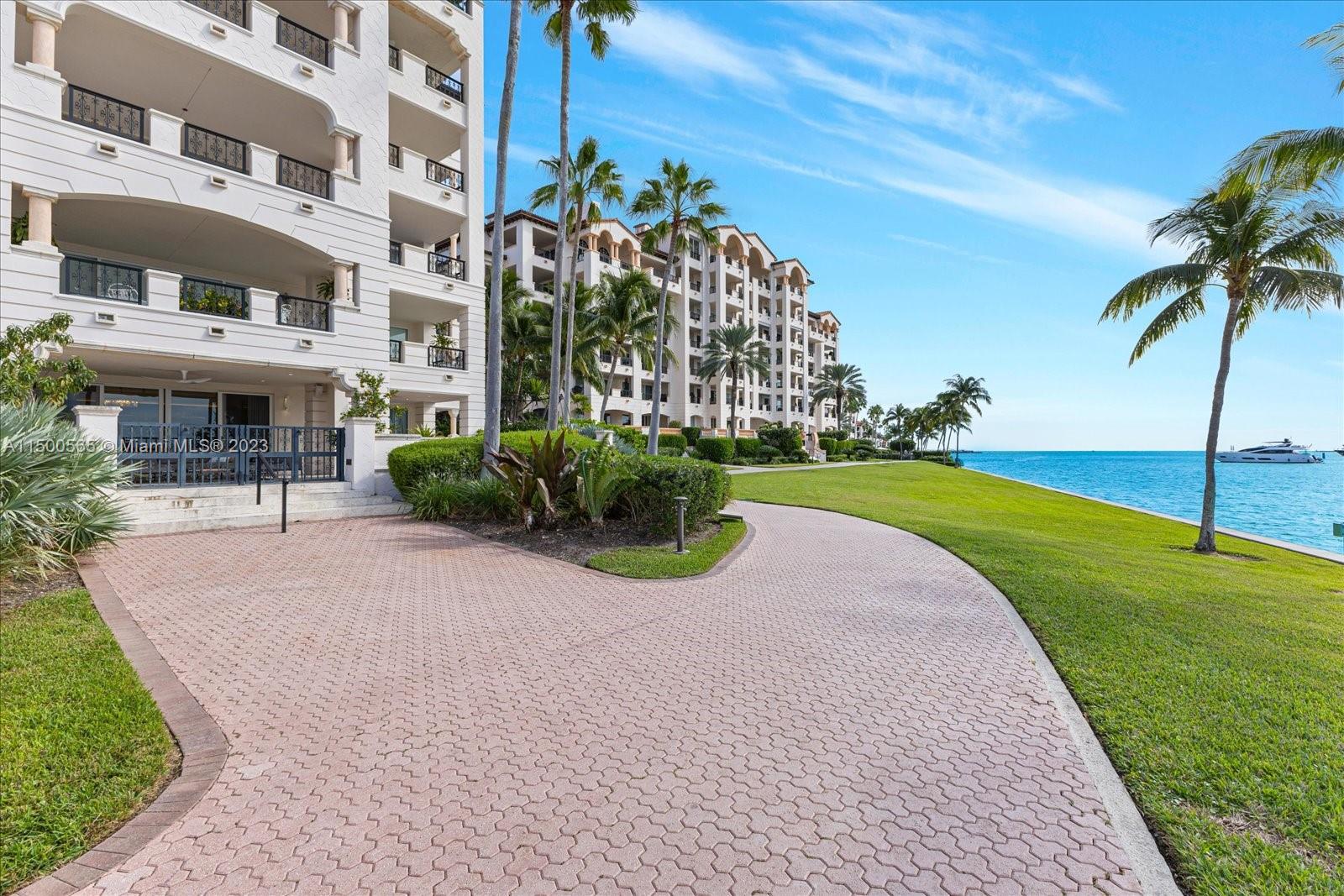 5211 Fisher Island Dr Unit: 5211