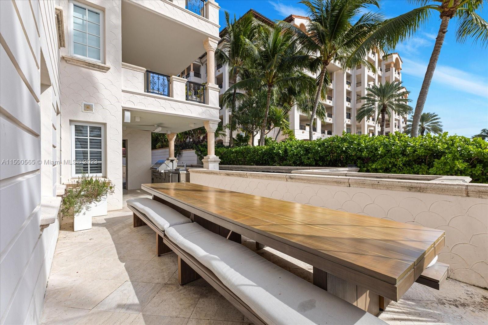 5211 Fisher Island Dr Unit: 5211